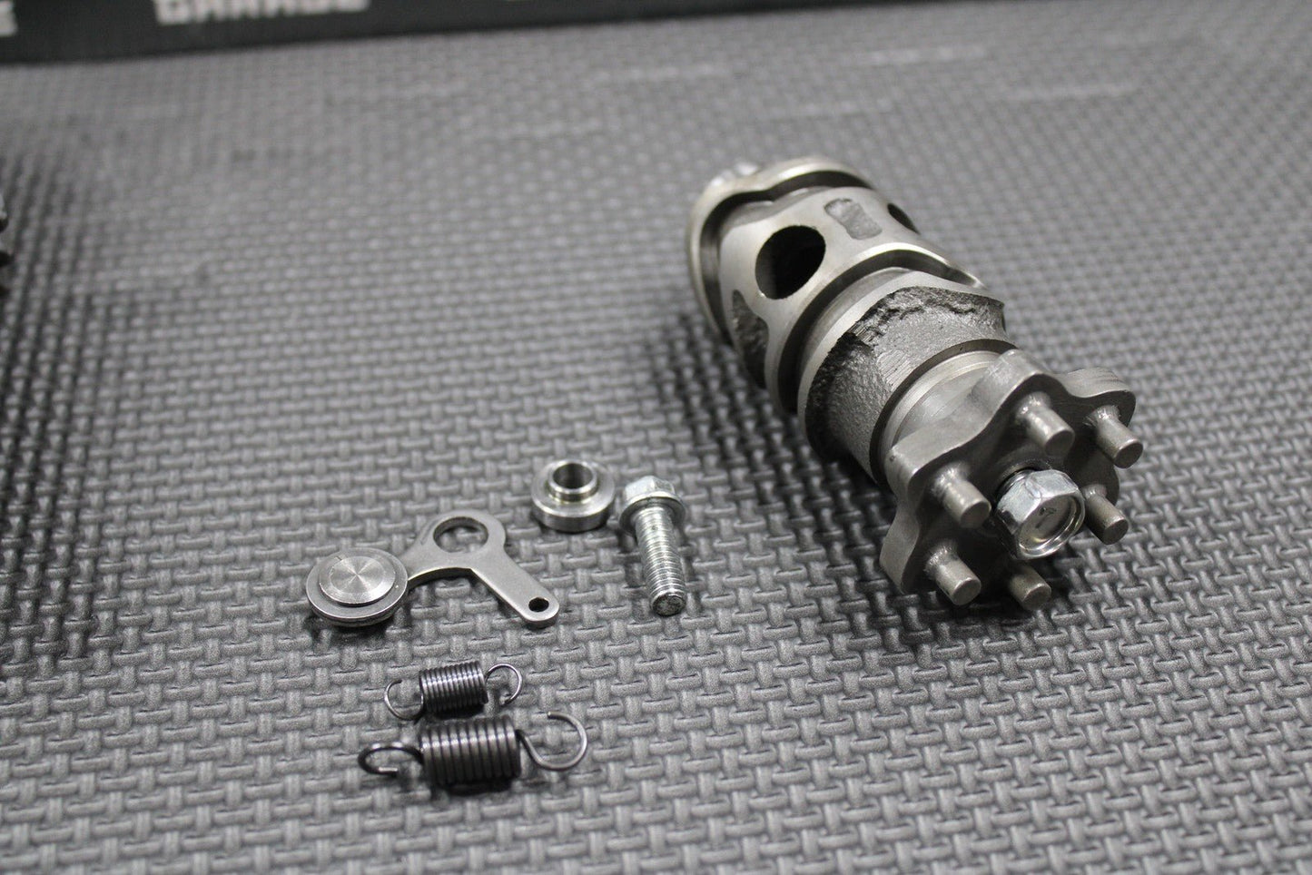 2015 KAWASAKI 05 - 21 KX85 OEM TRANSMISSION TRANNY GEARBOX GEARS SHIFT FORKS NICE! - hggarage