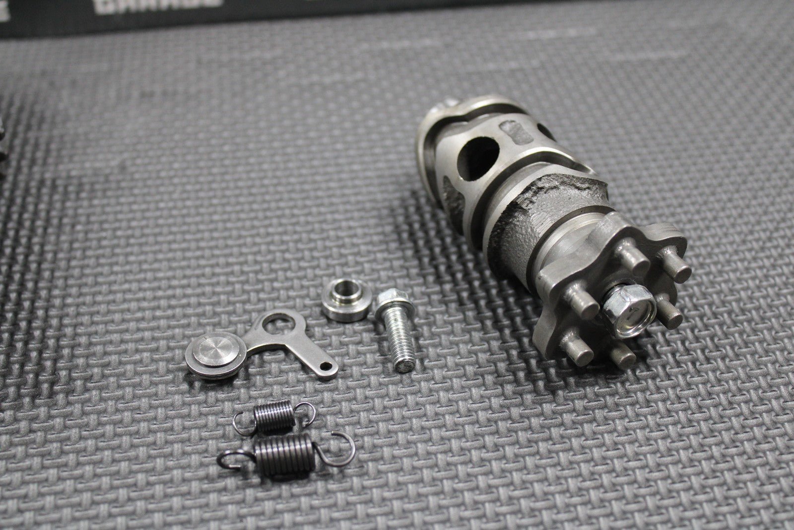2015 KAWASAKI 05 - 21 KX85 OEM TRANSMISSION TRANNY GEARBOX GEARS SHIFT FORKS NICE! - hggarage