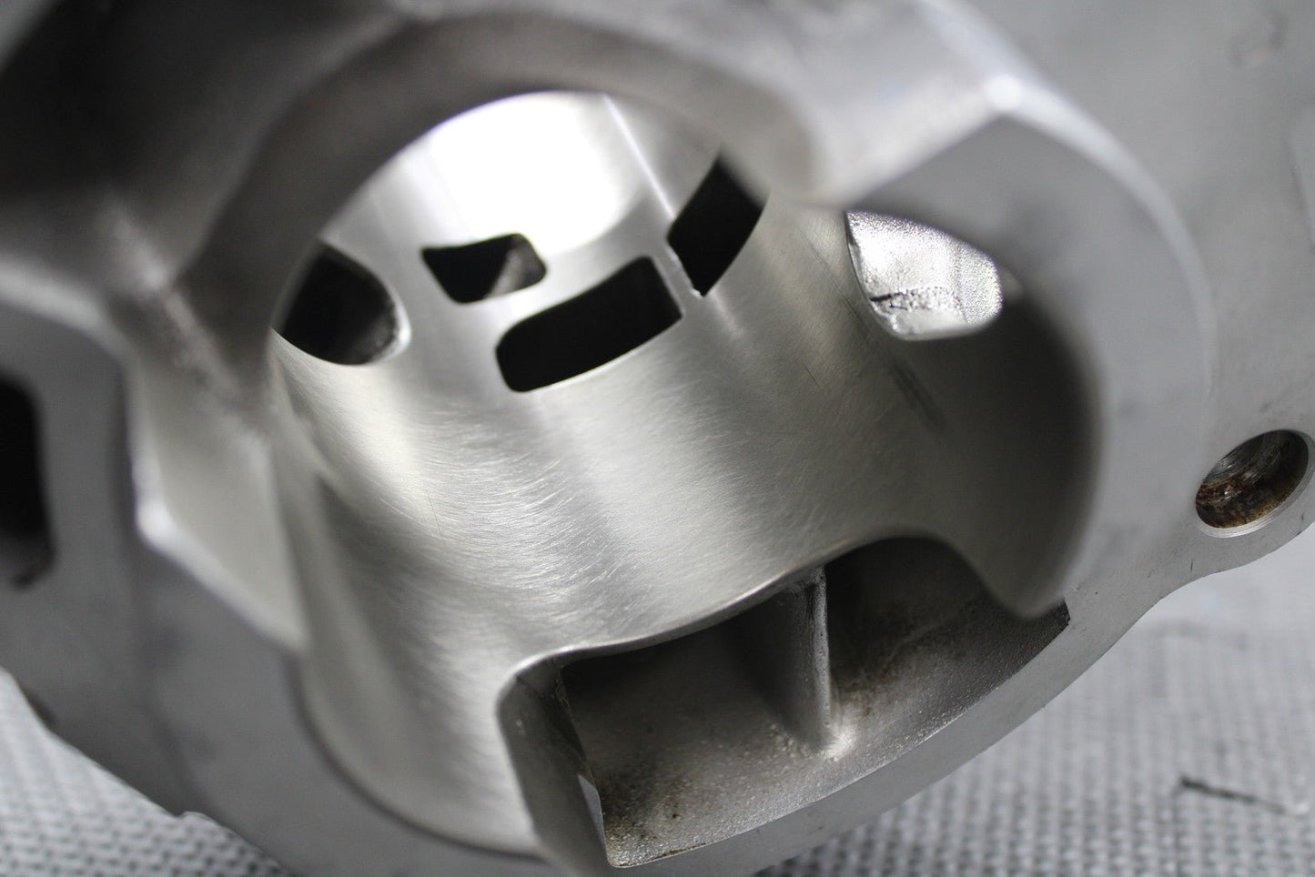 1999 99 - 00 HUSQVARNA CR250 WR250 OEM CYLINDER BORE JUG TOP END 66.40MM 800086805 - hggarage