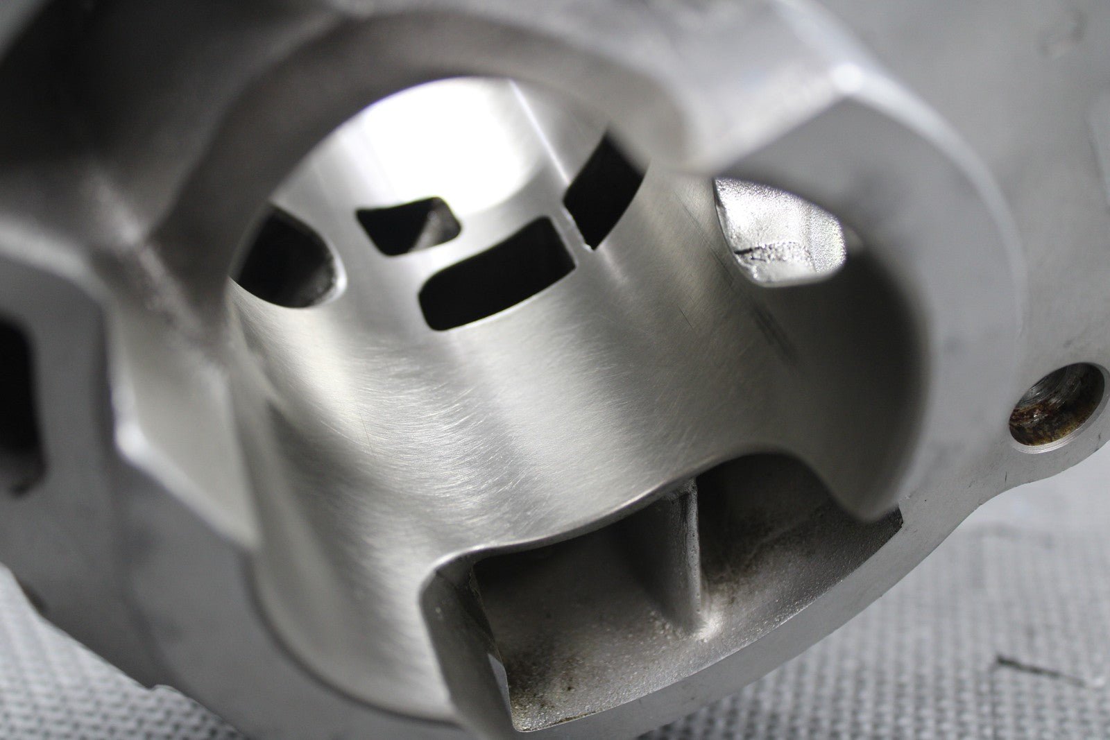 1999 99 - 00 HUSQVARNA CR250 WR250 OEM CYLINDER BORE JUG TOP END 66.40MM 800086805 - hggarage