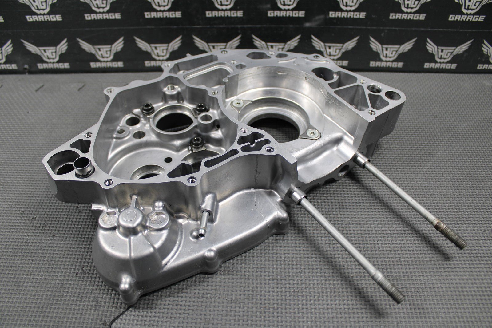 2008 HONDA CRF250R OEM RIGHT ENGINE CRANKCASE CRANK CASE 11100 - KRN - A10 GOOD! - hggarage