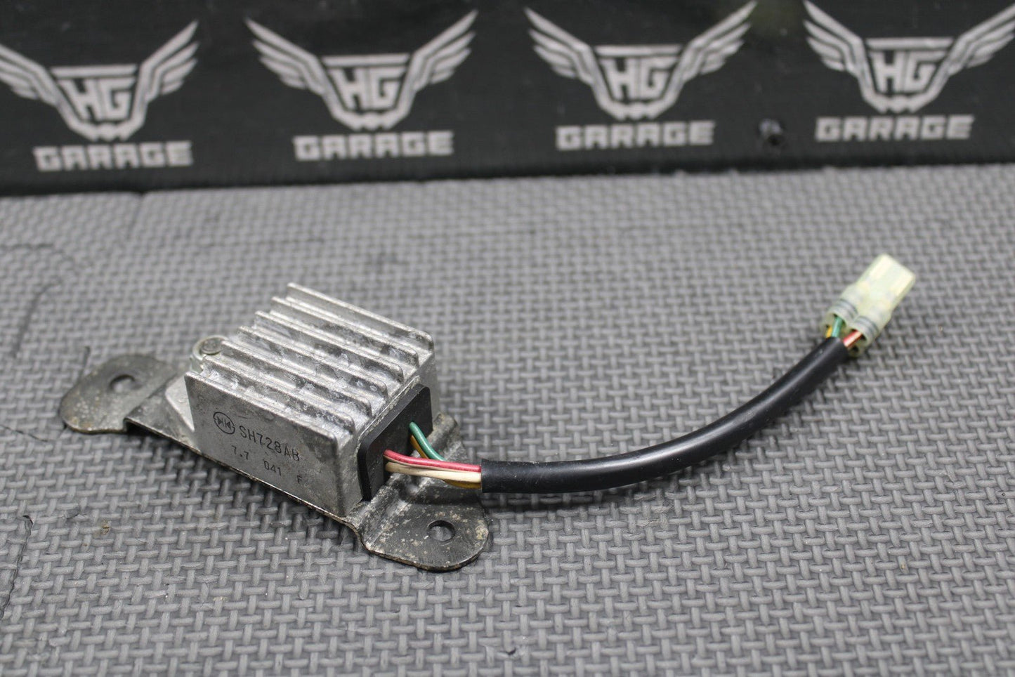 2006 HONDA CRF450X 05 - 17 OEM RECTIFIER VOLTAGE REGULATOR 31600 - MEY - 671 - hggarage