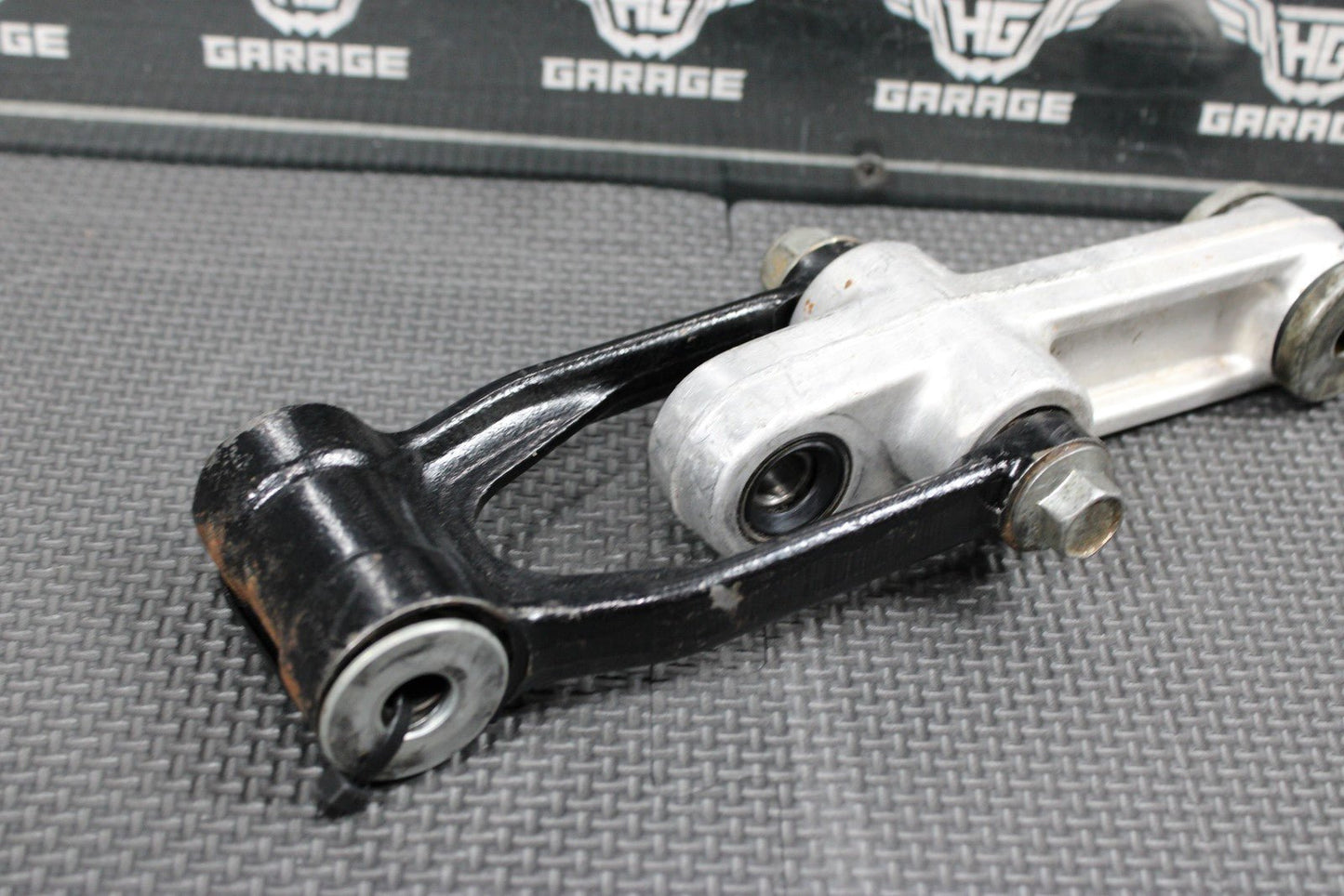 2001 SUZUKI RM80 OEM REAR SHOCK LINKAGE LINKS RELAY ARM 62600 - 02840 62600 - 03850 - hggarage