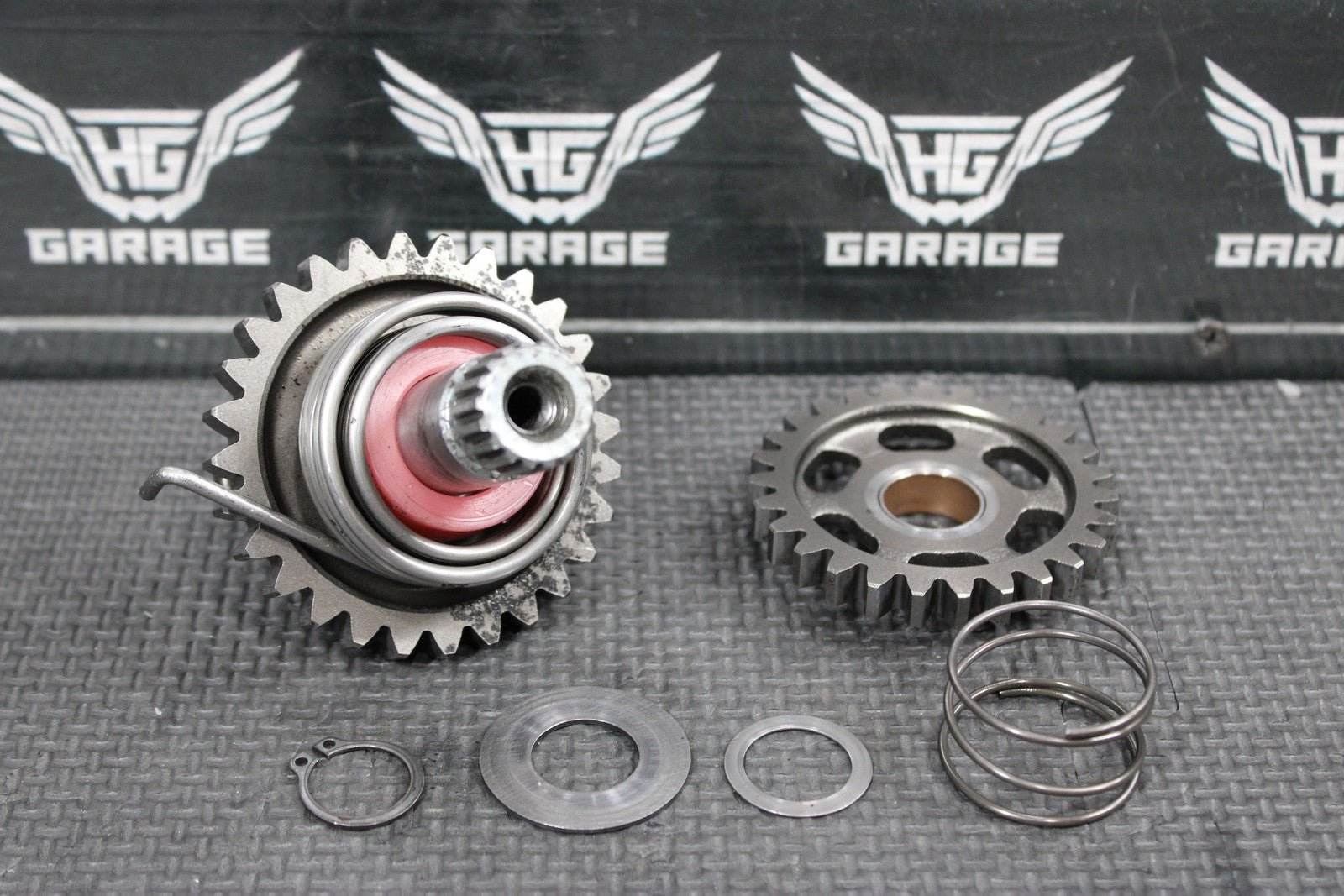1996 SUZUKI RM250 OEM KICKSTART KICK START SHAFT W IDLER GEAR MECHANISM GOOD - hggarage