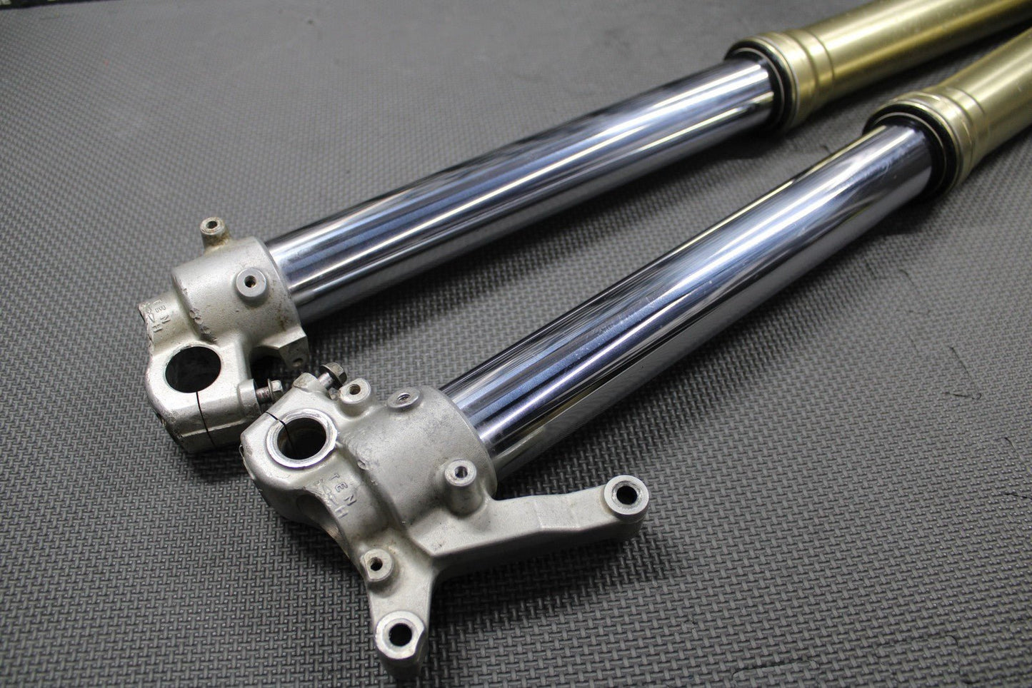 2007 KAWASAKI KX250F OEM RIGHT LEFT FRONT SUSPENSION FORKS SHOCKS 44071 - 5015 - hggarage