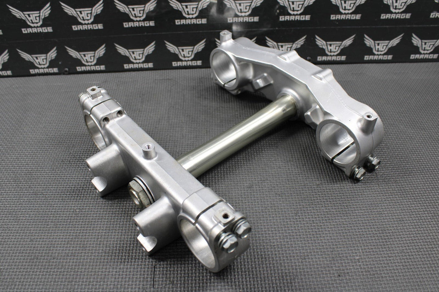 1998 SUZUKI 97 - 98 RM125 RM250 OEM FRONT FORKS LOWER UPPER TRIPLE TREE STEM CLAMP - hggarage
