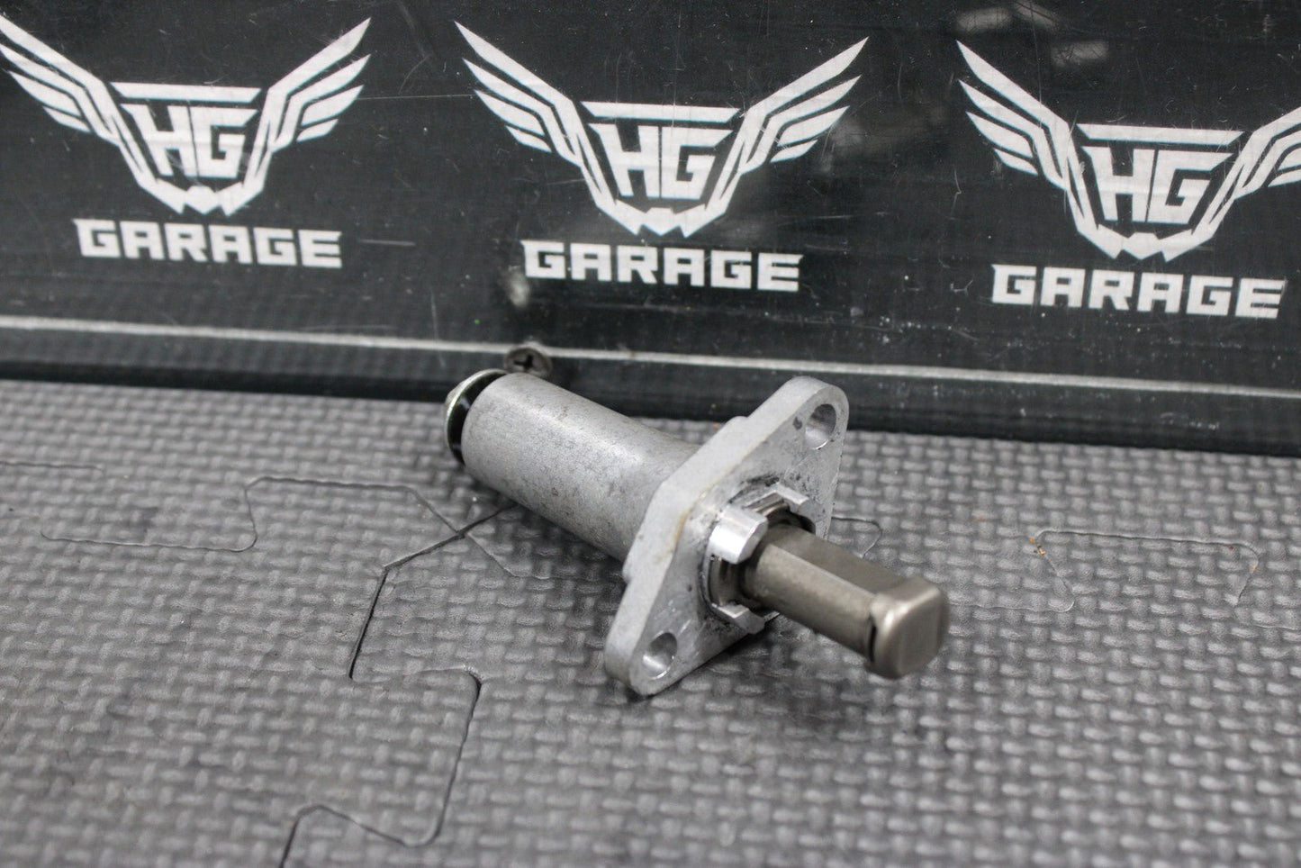 2000 YAMAHA TTR125L OEM CAM CHAIN CAMSHAFT TENSIONER GUIDES TOPEND HARDWARE DOWS - hggarage