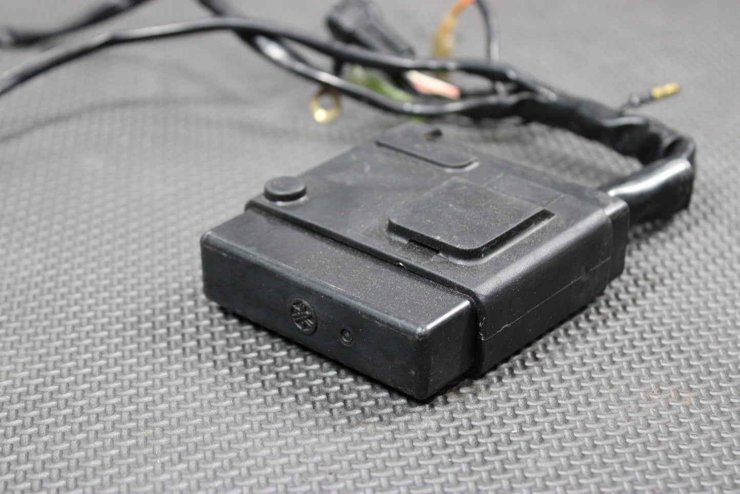 2001 00 - 01 YAMAHA YZ250 OEM ECU COMPUTER CONTROLLER UNIT ECM CDI - hggarage