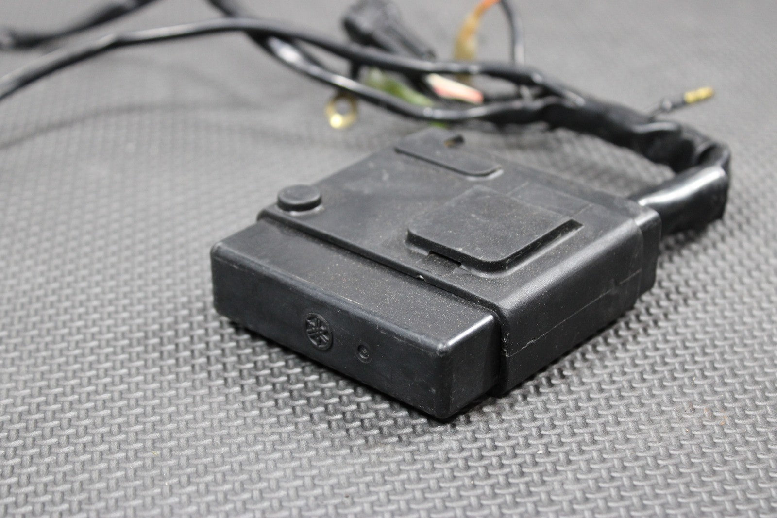 2001 00 - 01 YAMAHA YZ250 OEM ECU COMPUTER CONTROLLER UNIT ECM CDI - hggarage