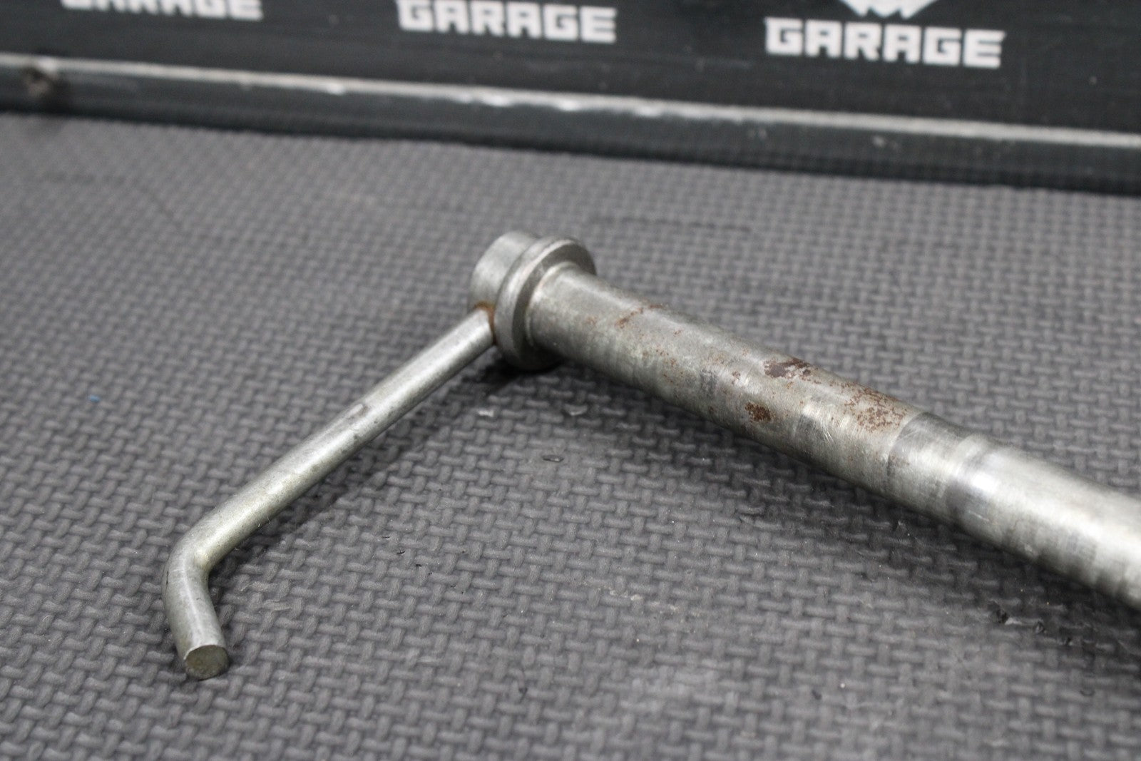 1986 86 - 89 KAWASAKI KDX200 OEM FRONT WHEEL RIM AXLE PIVOT BOLT 41068 - 1210 - hggarage