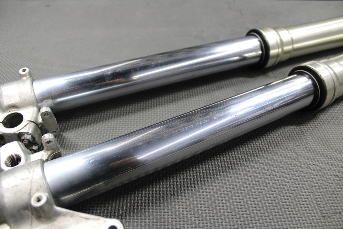 1995 SUZUKI 93 - 95 RMX250 OEM RIGHT LEFT FRONT SUSPENSION FORKS SHOCKS 51190 - 29E2 - hggarage