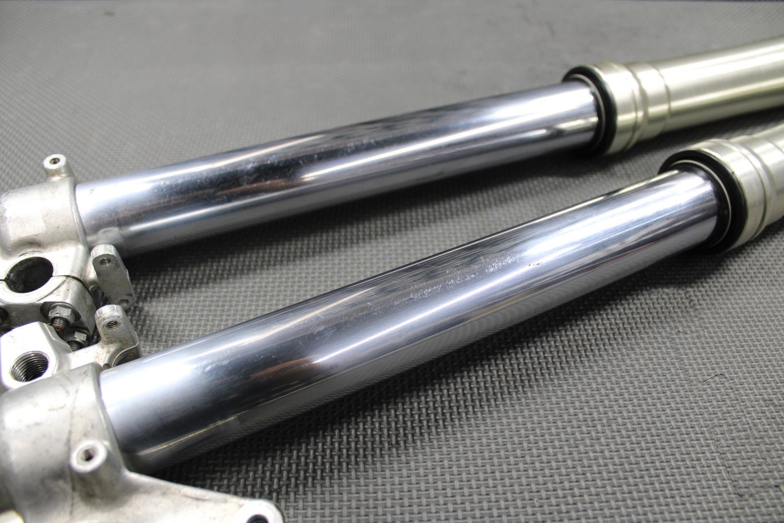 1995 SUZUKI 93 - 95 RMX250 OEM RIGHT LEFT FRONT SUSPENSION FORKS SHOCKS 51190 - 29E2 - hggarage