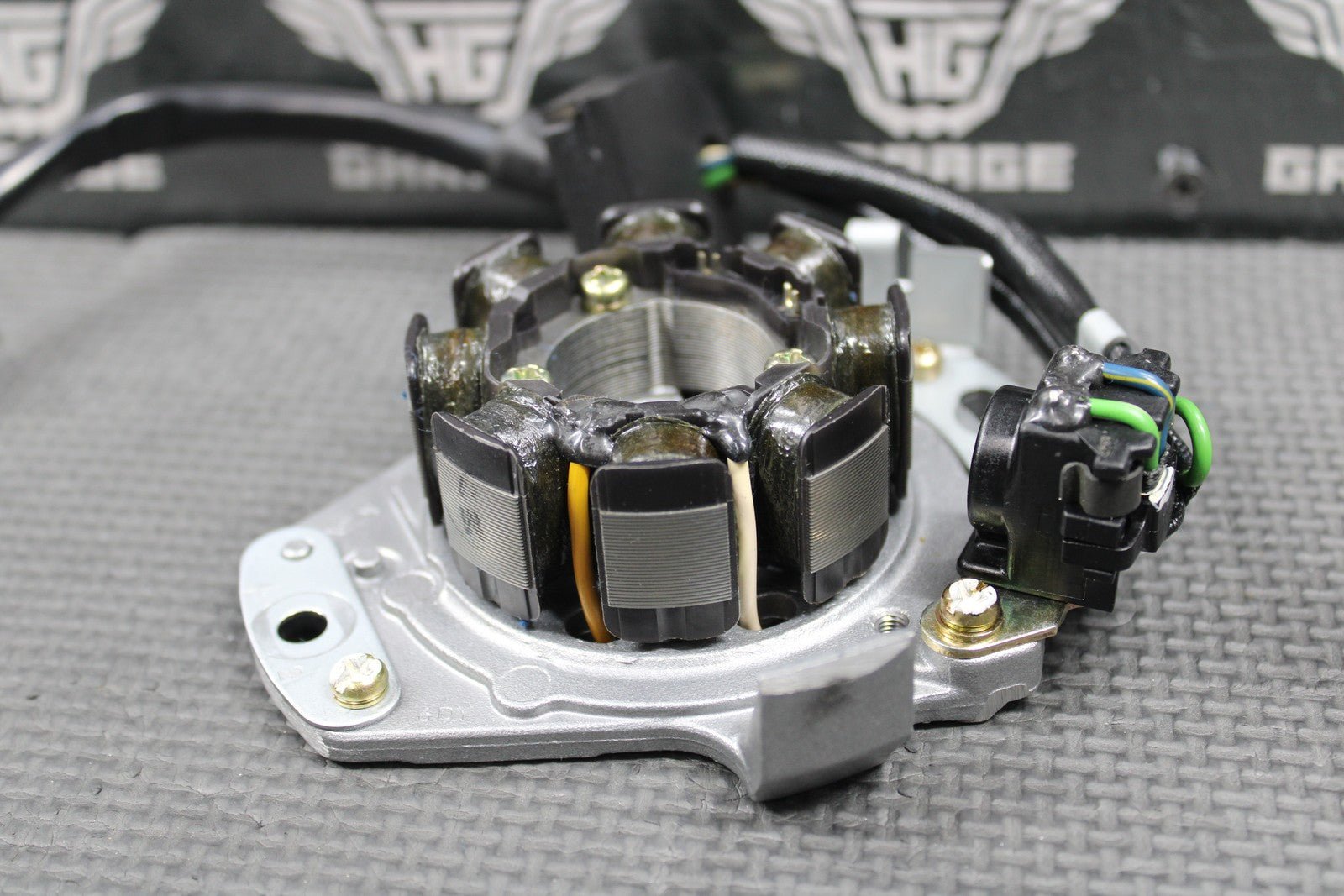 2003 HONDA CR250R OEM DENSO KZ3X STATOR MAGNETO GENERATOR 31100 - KZ3 - L31 MINT! - hggarage