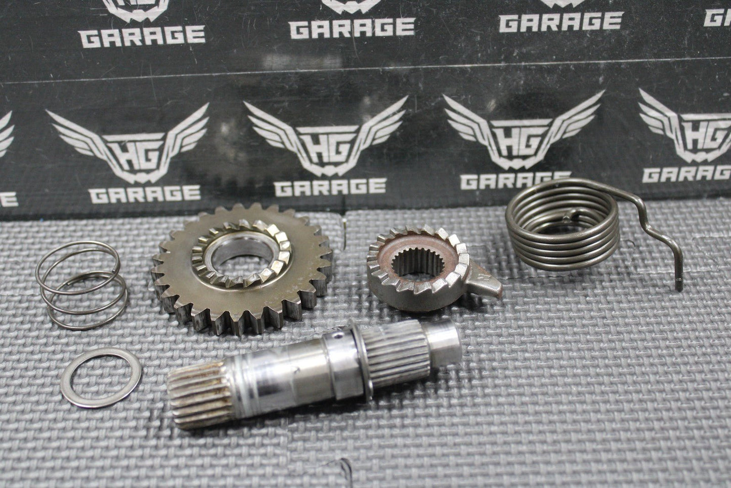 2001 HONDA CR250R OEM KICKSTART KICK STARTER SHAFT GEAR RATCHET 28221 - KZ3 - A10 - hggarage