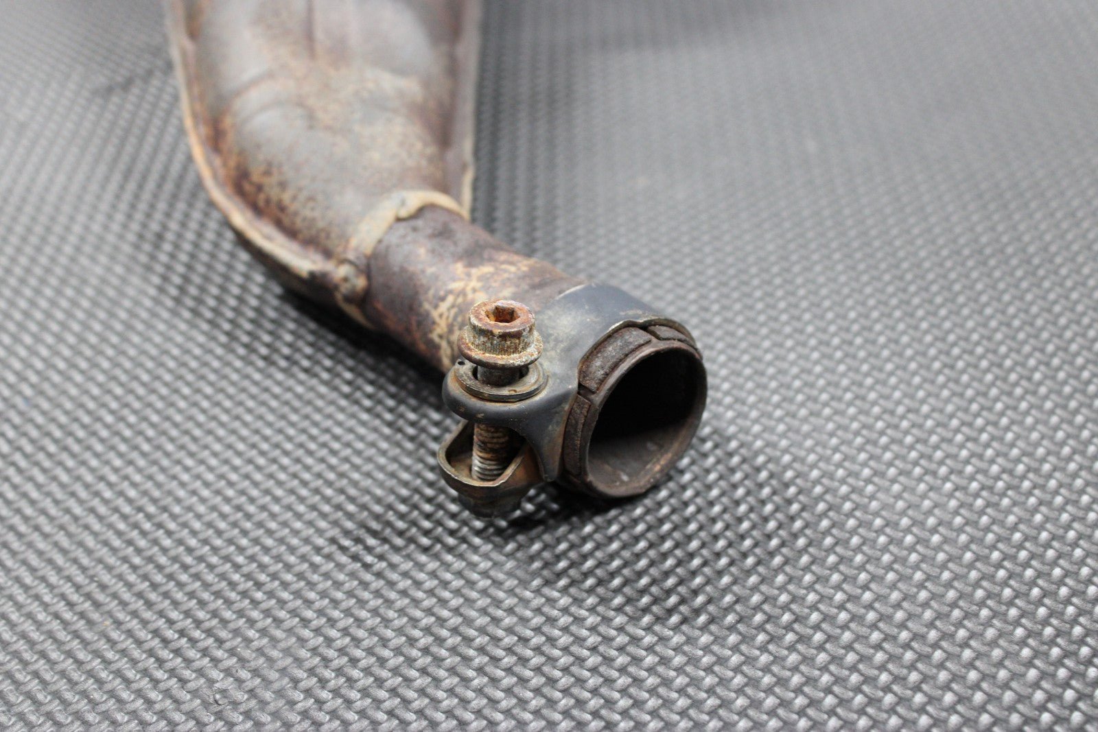 2005 SUZUKI 01 - 05 DR200SE OEM MUFFLER EXHAUST SILENCER SLIP ON PIPE W BAFFLE - hggarage
