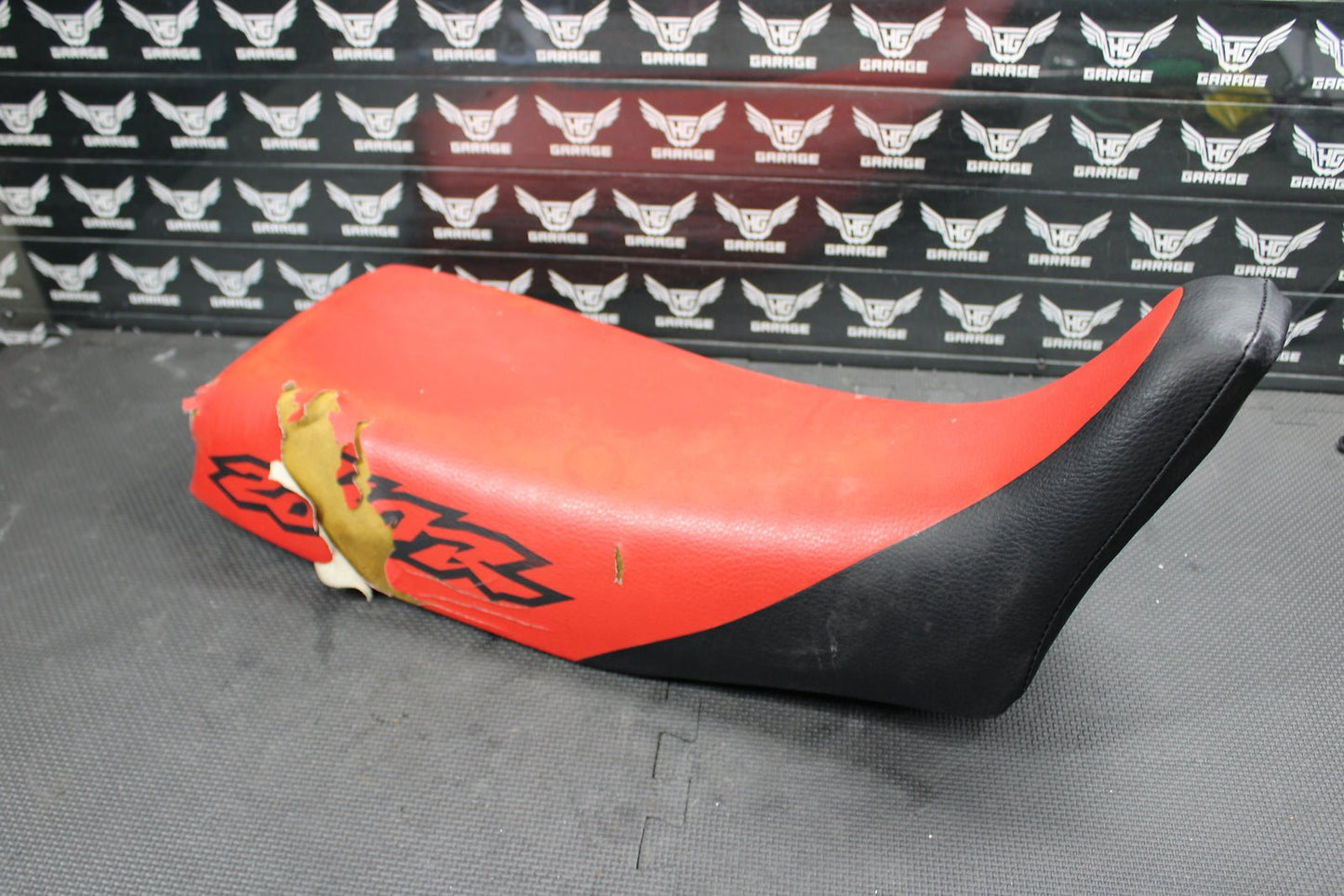 1998 HONDA XR200R 1990 1991 / 93 - 02 OEM SEAT SADDLE 77200 - KT0 - A50ZA - hggarage