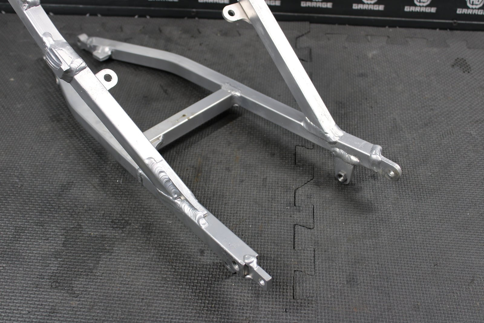 2002 HONDA CRF450R OEM REAR BACK SUB FRAME SUBFRAME 50200 - MEB - 670 - hggarage
