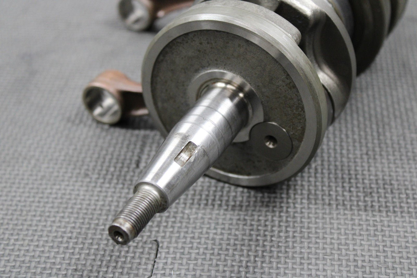 2001 87 - 06 YAMAHA BANSHEE YFZ350 OEM CRANKSHAFT CRANK SHAFT 29L - 11400 - 30 - 00 GOOD - hggarage