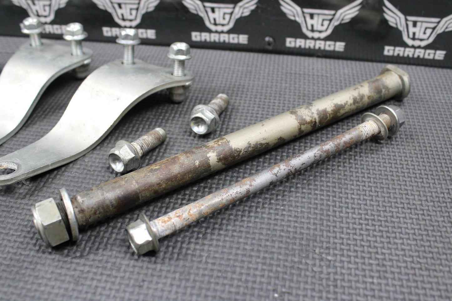 2019 17 - 19 YAMAHA YZ250FX OEM ENGINE MOTOR MOUNT STAY BRACKETS BOLTS SWING PIVOT - hggarage
