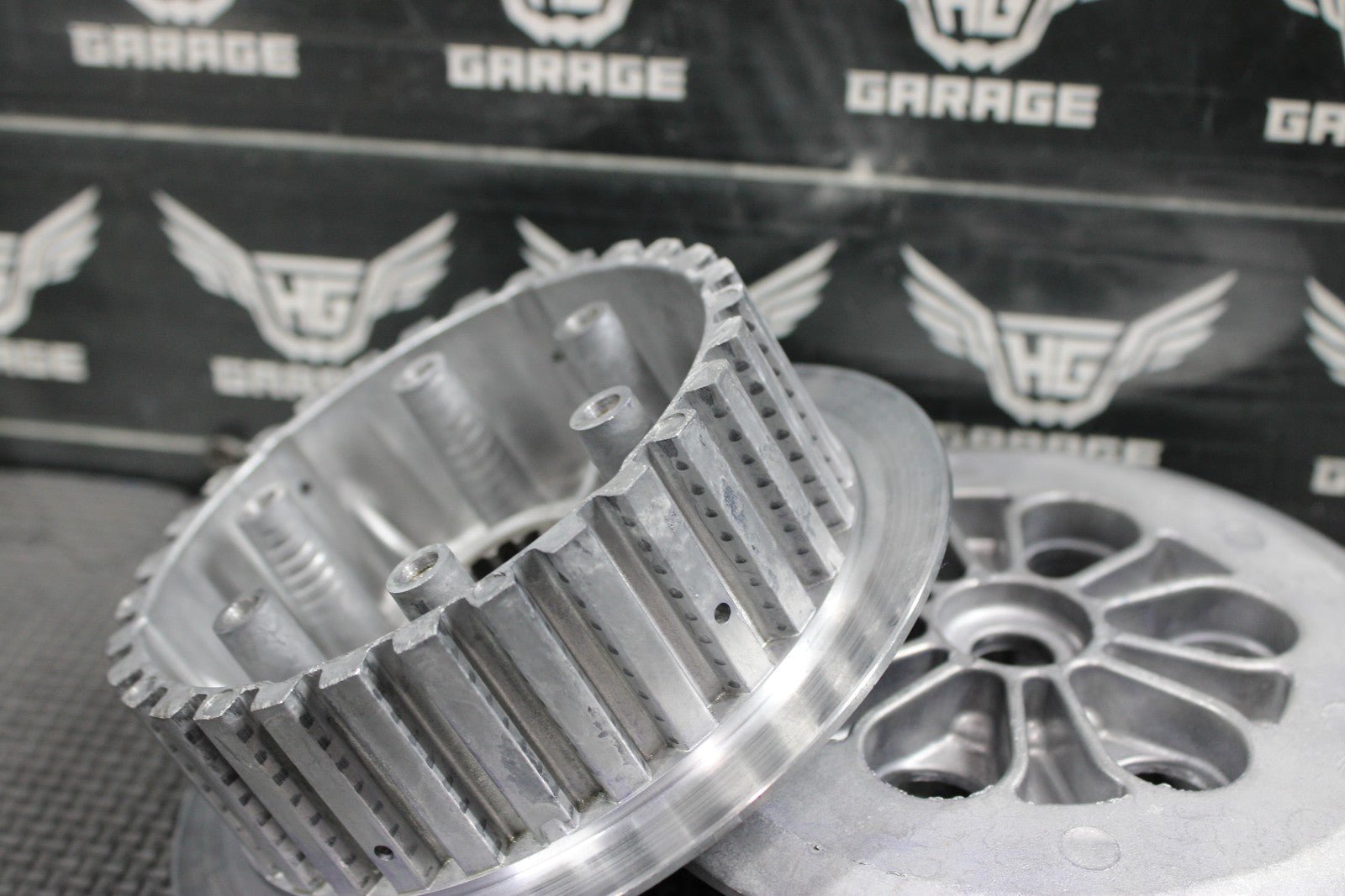 2005 YAMAHA YZ450F OEM COMPLETE CLUTCH W PLATES BASKET PLATES SPRINGS HUBS MINT - hggarage