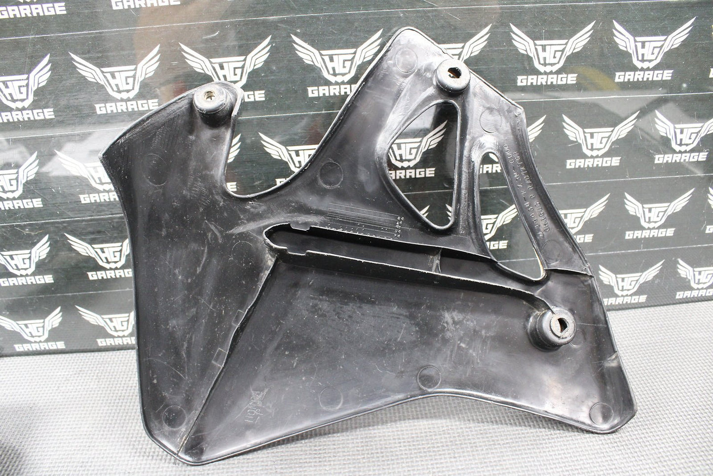 1996 HONDA CR125R CR250R OEM BLACK PLASTIC TANK RADIATOR SHROUDS LEFT RIGHT SET - hggarage