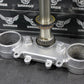 2001 YAMAHA YZ250 OEM FRONT FORKS LOWER UPPER TRIPLE TREE STEM CLAMP - hggarage