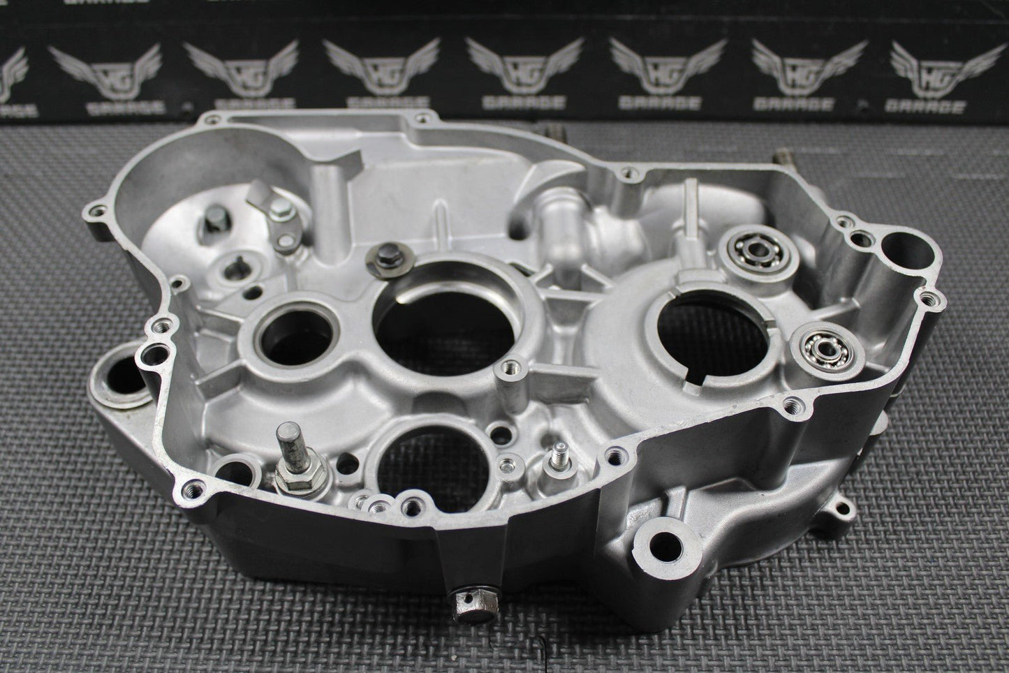 2006 2007 KAWASAKI KX250 OEM RIGHT ENGINE CRANKCASE CRANK CASE 14001 - 0065 GOOD! - hggarage
