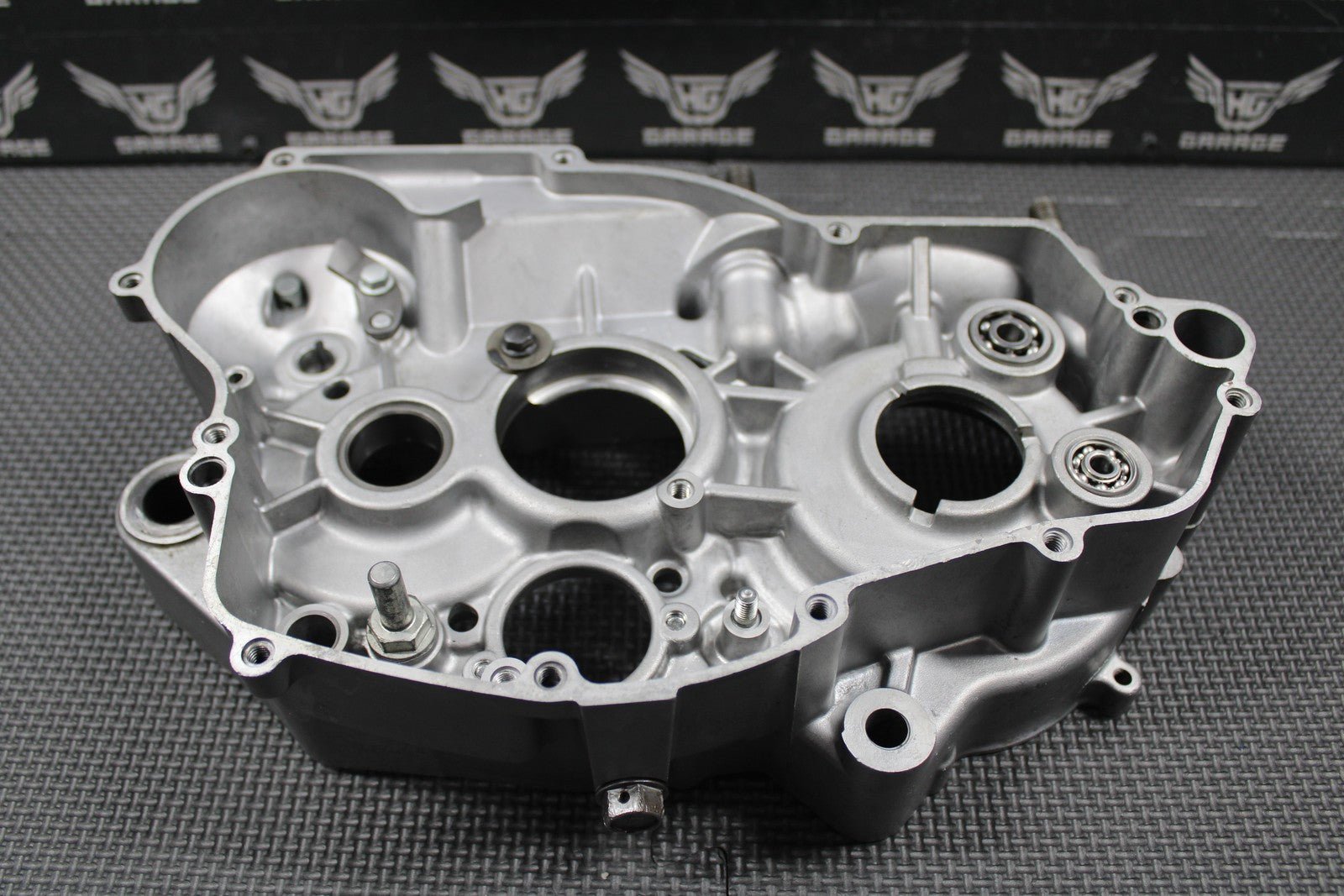 2006 2007 KAWASAKI KX250 OEM RIGHT ENGINE CRANKCASE CRANK CASE 14001 - 0065 GOOD! - hggarage
