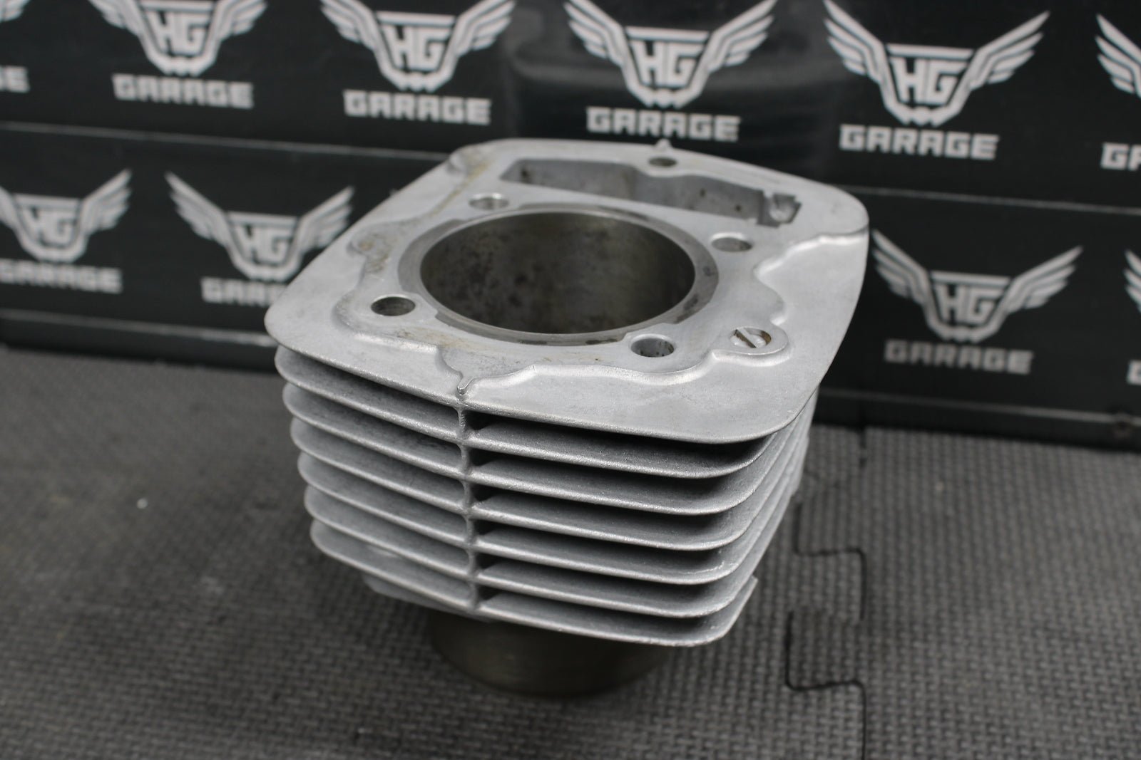 2002 HONDA XR200R 93 - 02 XR200R OEM 65.5MM BORE ENGINE MOTOR CYLINDER JUG - hggarage