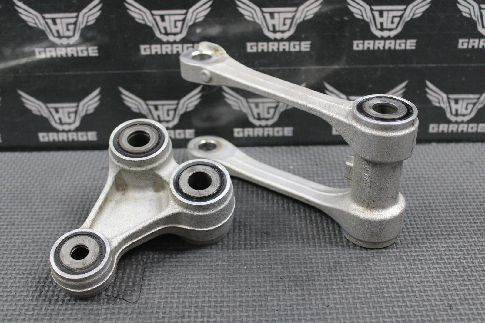 2019 SUZUKI 19 - 25 RMZ250 RMZ450 OEM REAR SHOCK LINKAGE LINKS BOLTS GOOD BEARINGS - hggarage