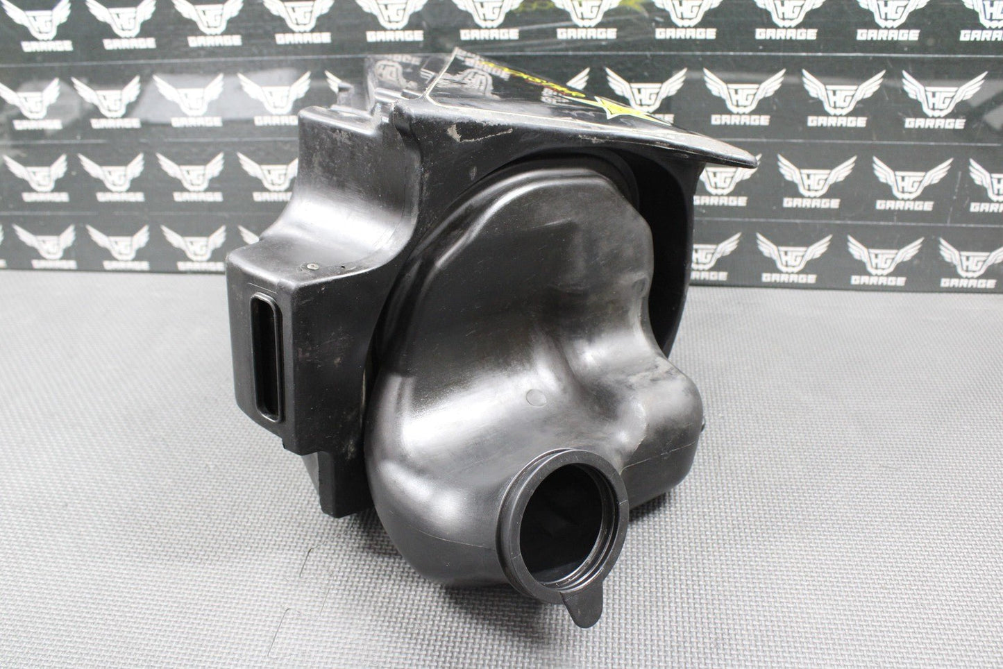 1999 SUZUKI RM125 MODEL X OEM AIRBOX AIR CLEANER FILTER BOX INTAKE 13700 - 36E01 - hggarage