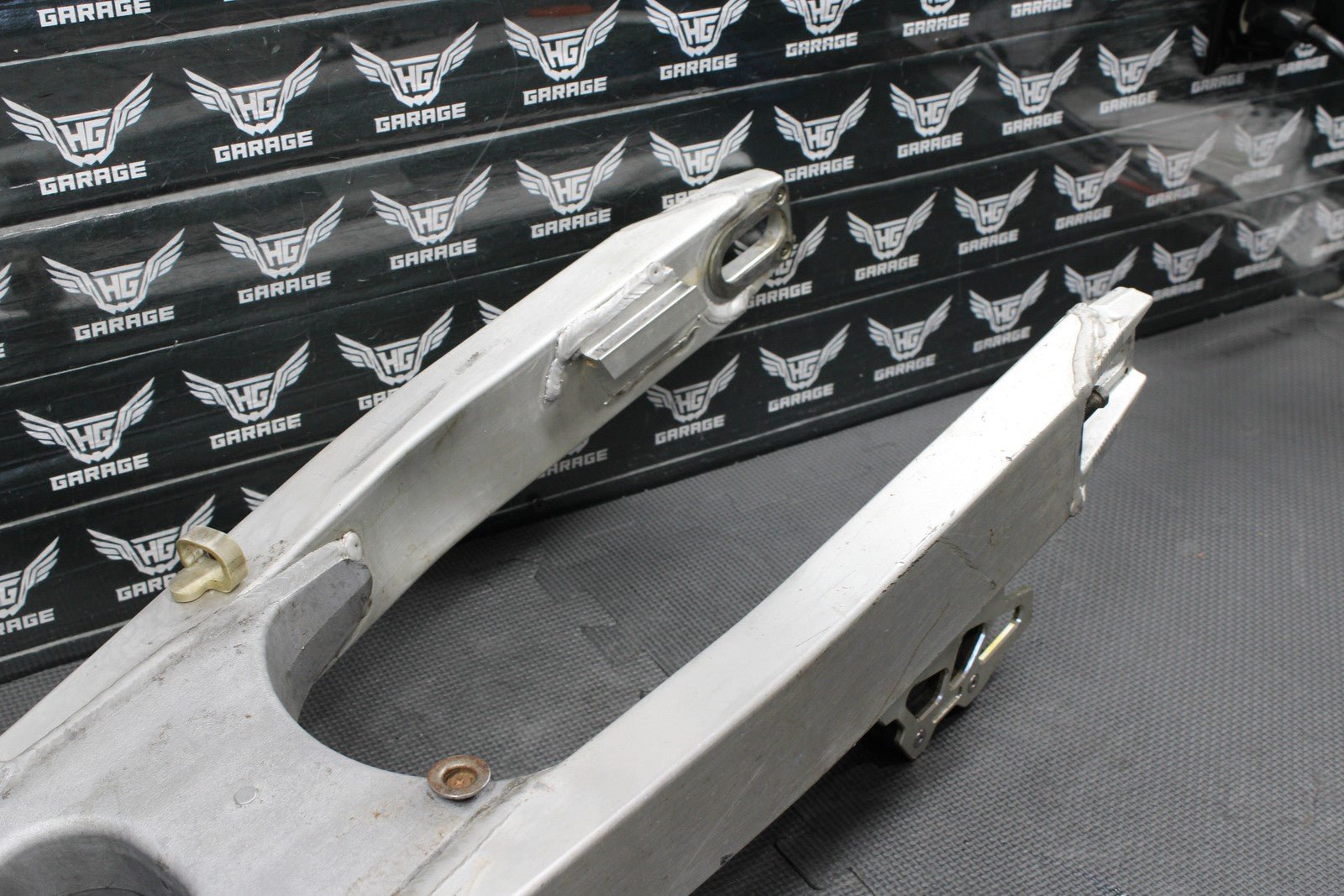 2000 SUZUKI RM125 RM250 OEM SWINGARM SWING ARM SUSPENSION 61000 - 36E00 - hggarage