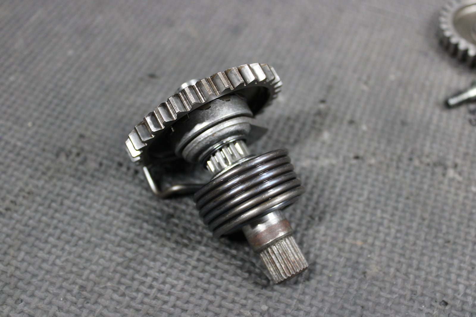 2000 Kawasaki KX65 KX80 OEM Kickstart Kick Start Shaft Mechanism W Idler Gear - hggarage