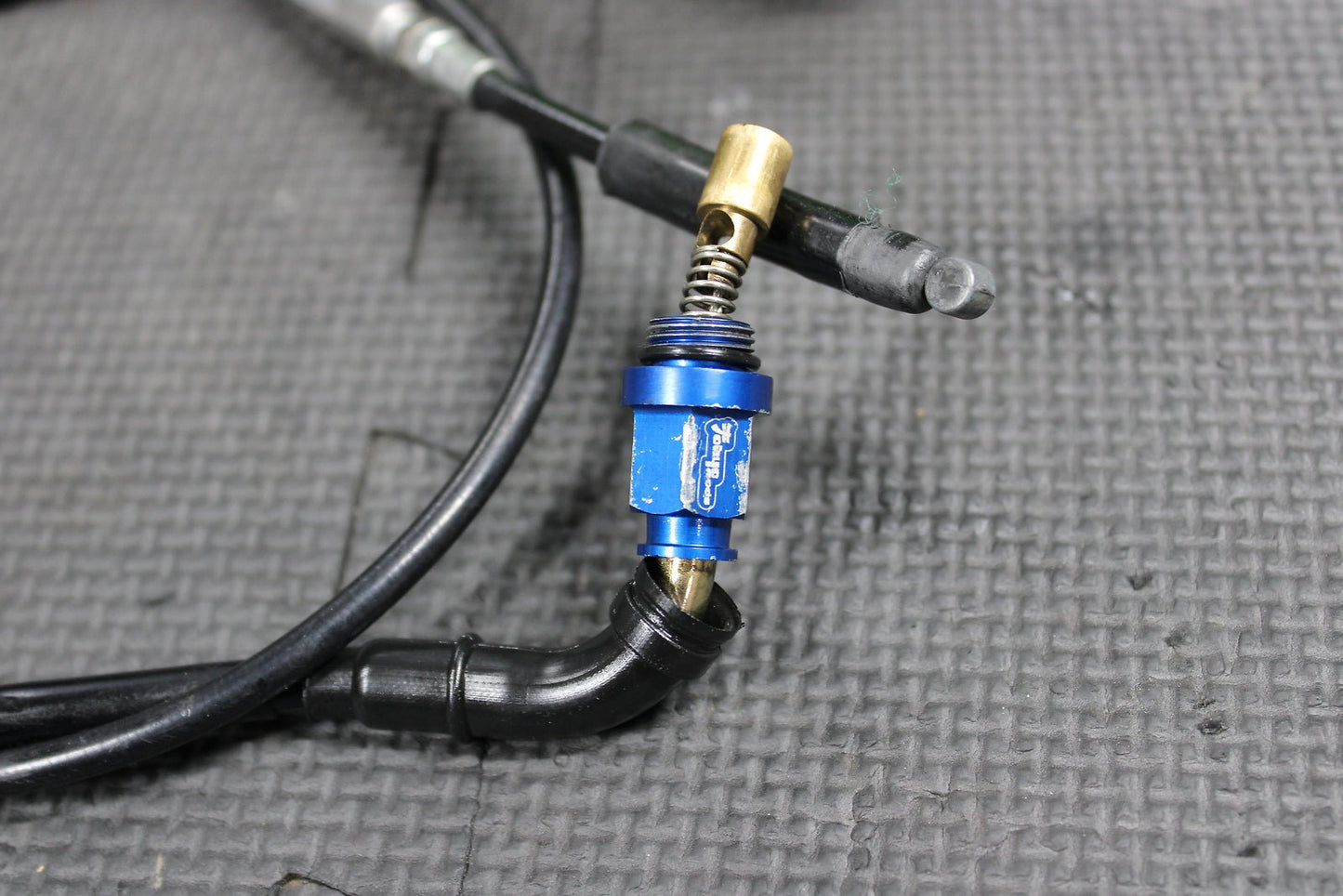 2002 HONDA CRF450R OEM RIGHT THROTTLE GRIP TOKYO MODS ENGINE HOTSTART 53167 - MEB - hggarage
