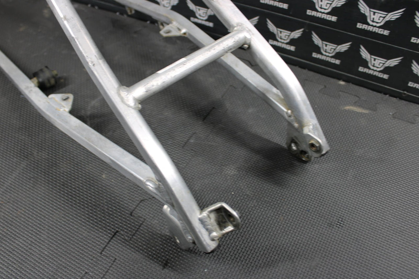 2002 YAMAHA 2002 YZ250F YZ426F OEM REAR BACK SUB FRAME SUBFRAME 5SF - 21190 - 00 - 00 - hggarage