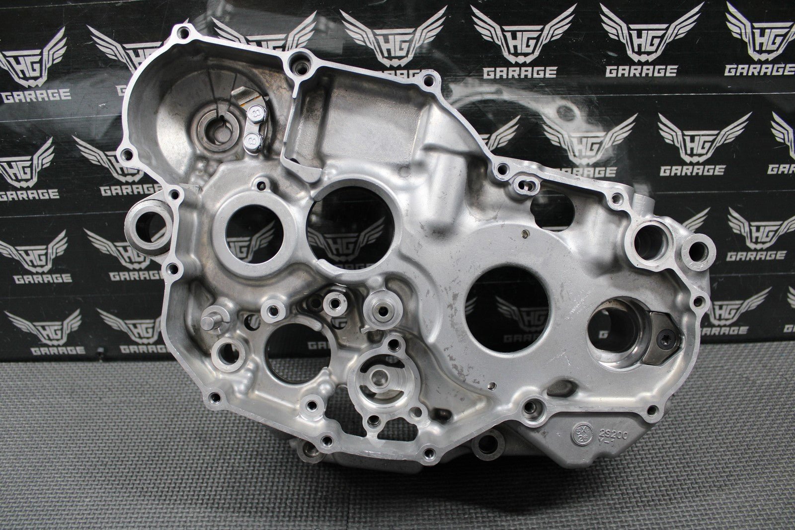 2009 YAMAHA 06 - 09 YZ450F OEM RIGHT SIDE ENGINE MOTOR CRANKCASE CRANK CASE GOOD! - hggarage