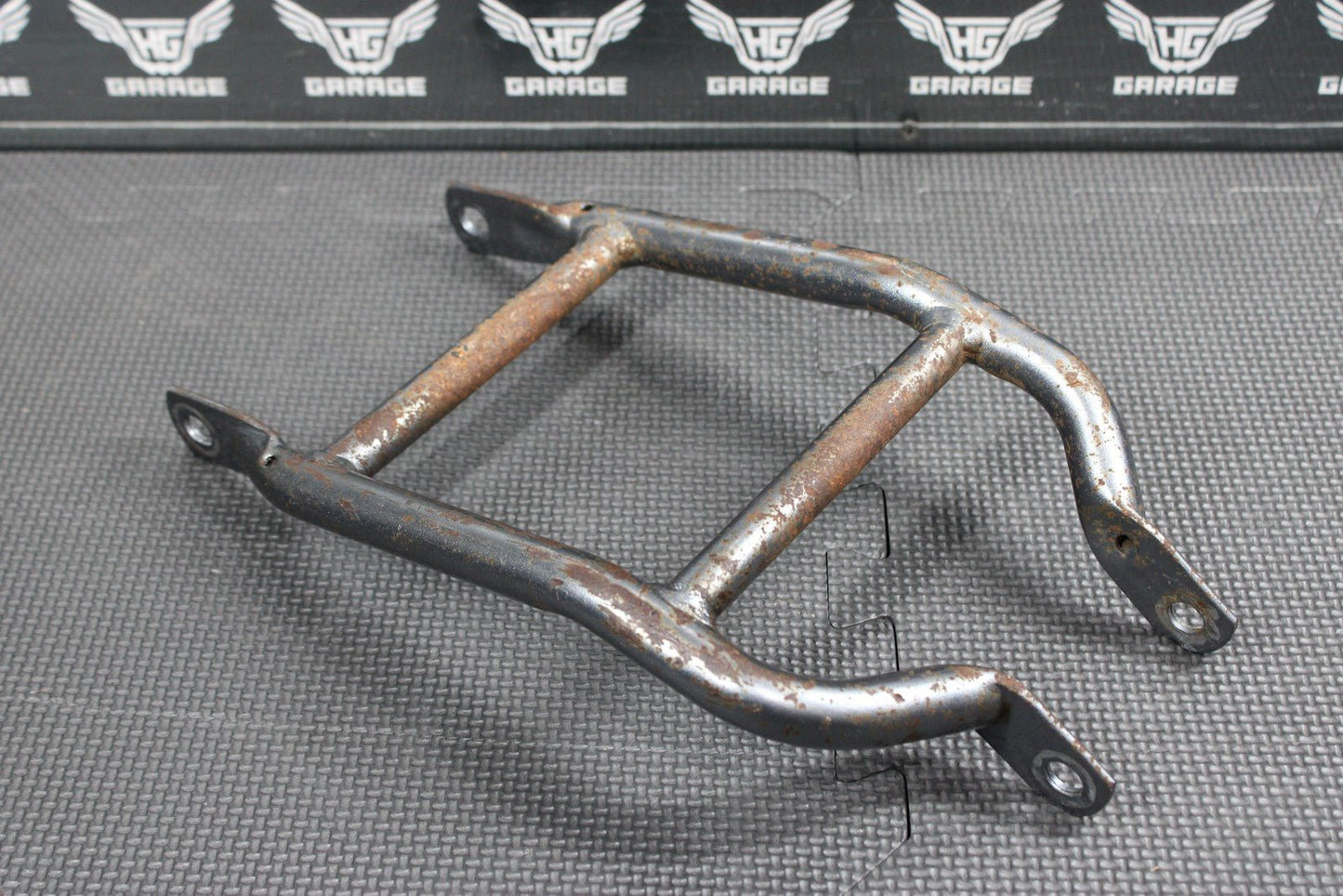 2005 SUZUKI DR200SE OEM LOWER BOTTOM ENGINE SKID PLATE GUARD SHIELD 42510 - 44AA1 - hggarage