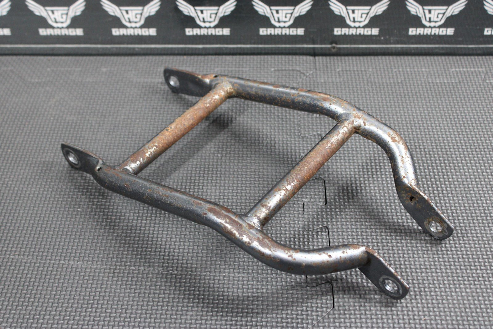 2005 SUZUKI DR200SE OEM LOWER BOTTOM ENGINE SKID PLATE GUARD SHIELD 42510 - 44AA1 - hggarage