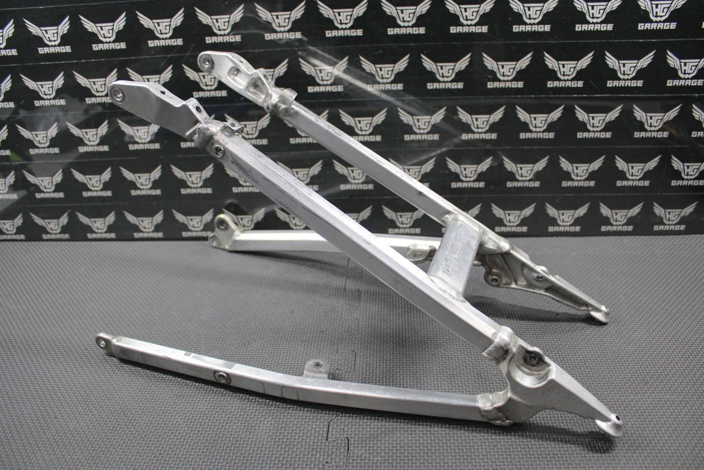 2020 SUZUKI RMZ250 18 - 20 RMZ450 OEM REAR BACK SUB FRAME SUBFRAME 41200 - 37K0 NICE - hggarage