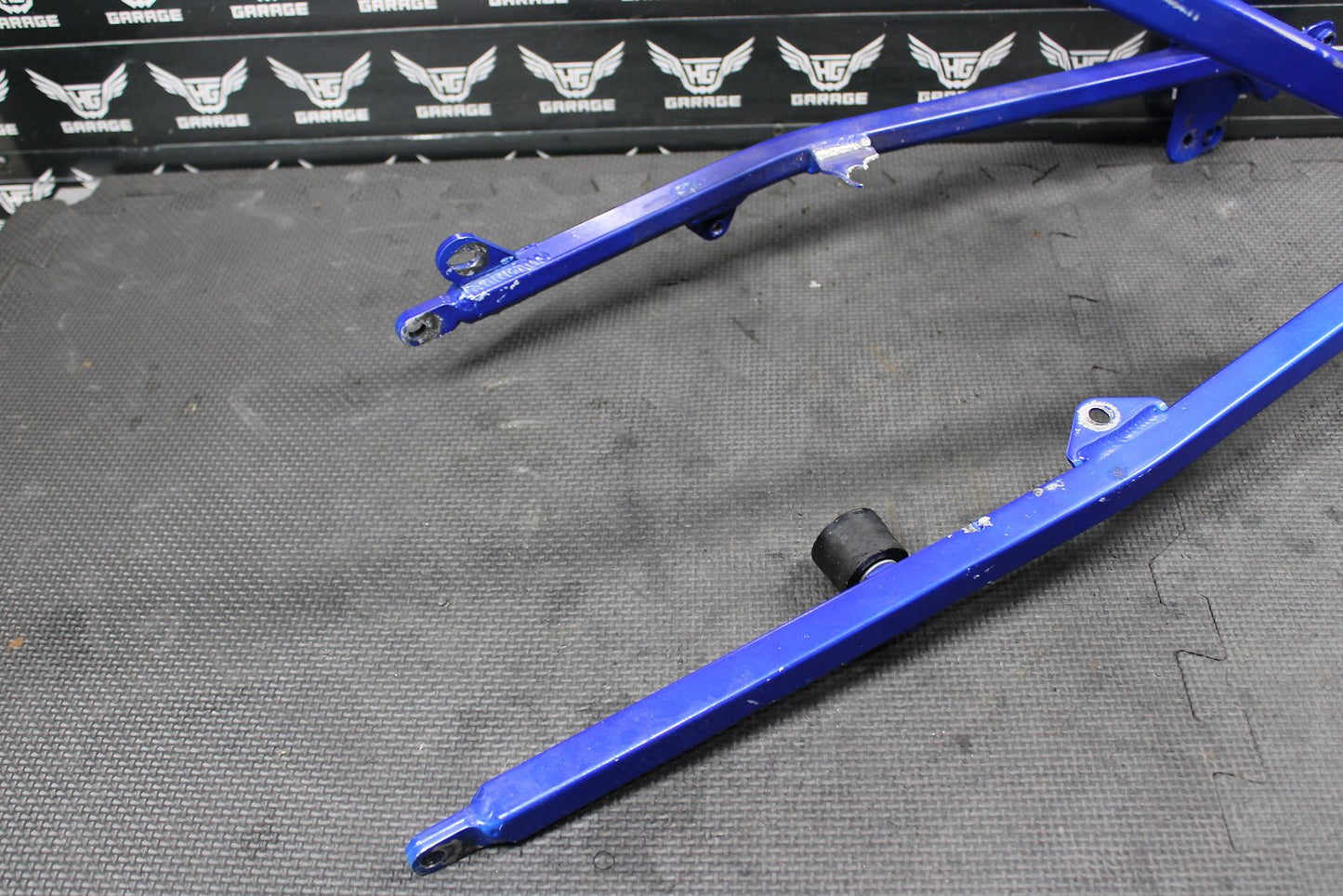 2000 YAMAHA 2001 YZ250F 2000 2001 YZ426F OEM REAR BACK SUB FRAME SUBFRAME - hggarage
