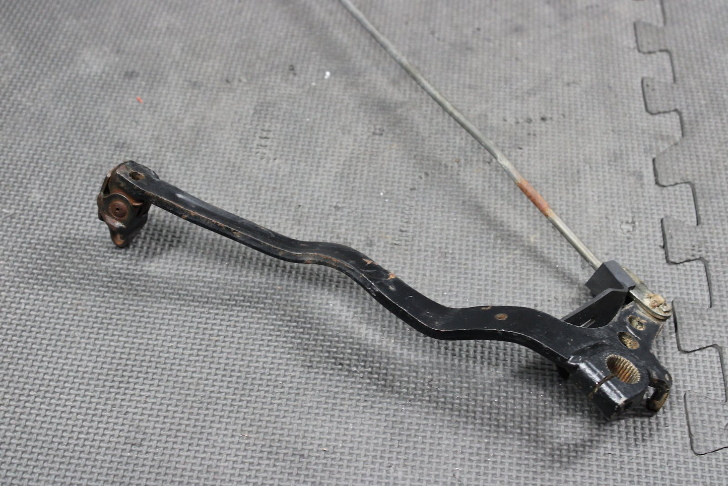 2002 HONDA XR200R 93 - 02 OEM RIGHT REARSET BRAKE FOOT PEDAL ARM ASSEMBLY - hggarage