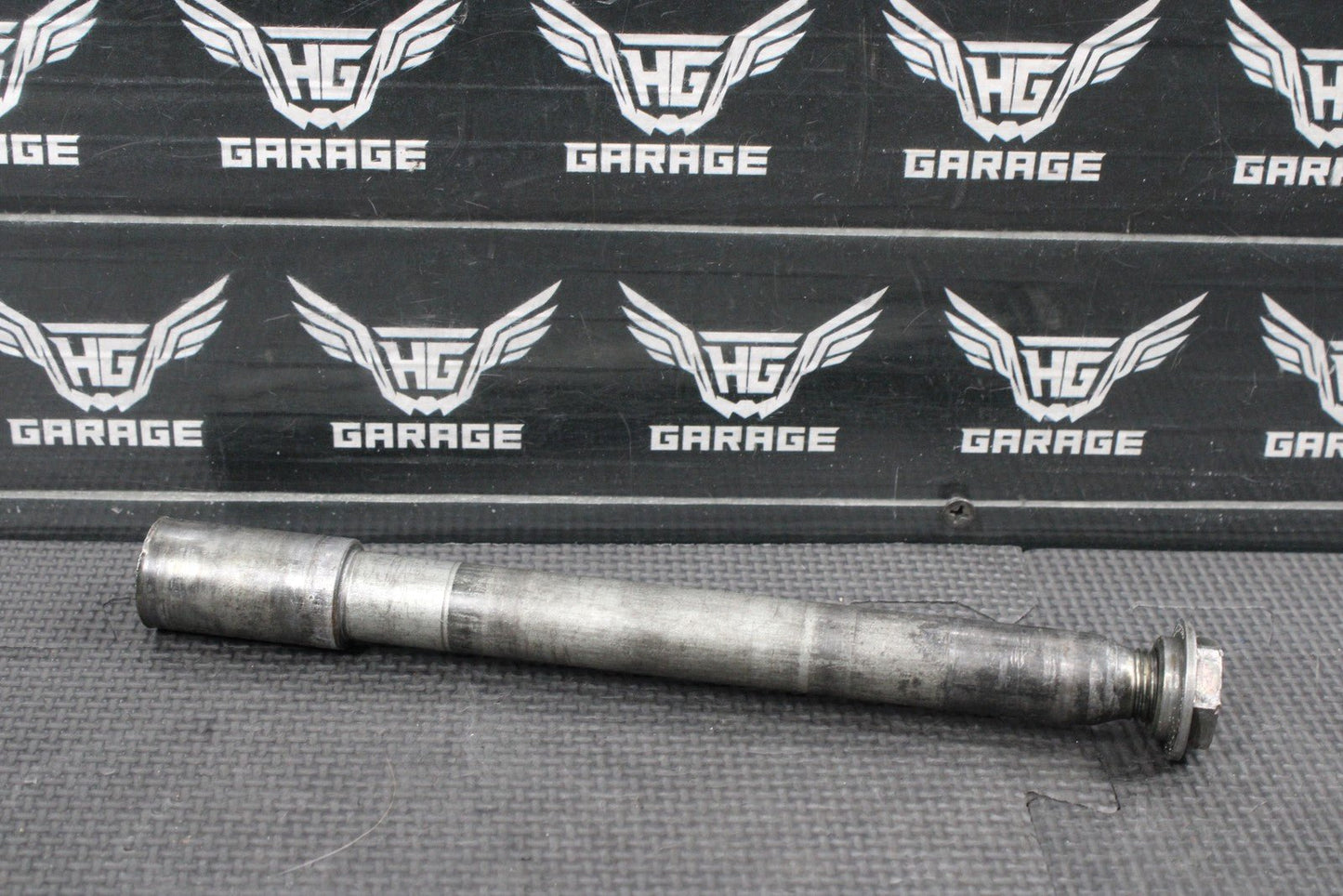 2002 YAMAHA YZ250 OEM FRONT WHEEL RIM AXLE PIVOT BOLT 5BE - 25181 - 00 - 00 - hggarage