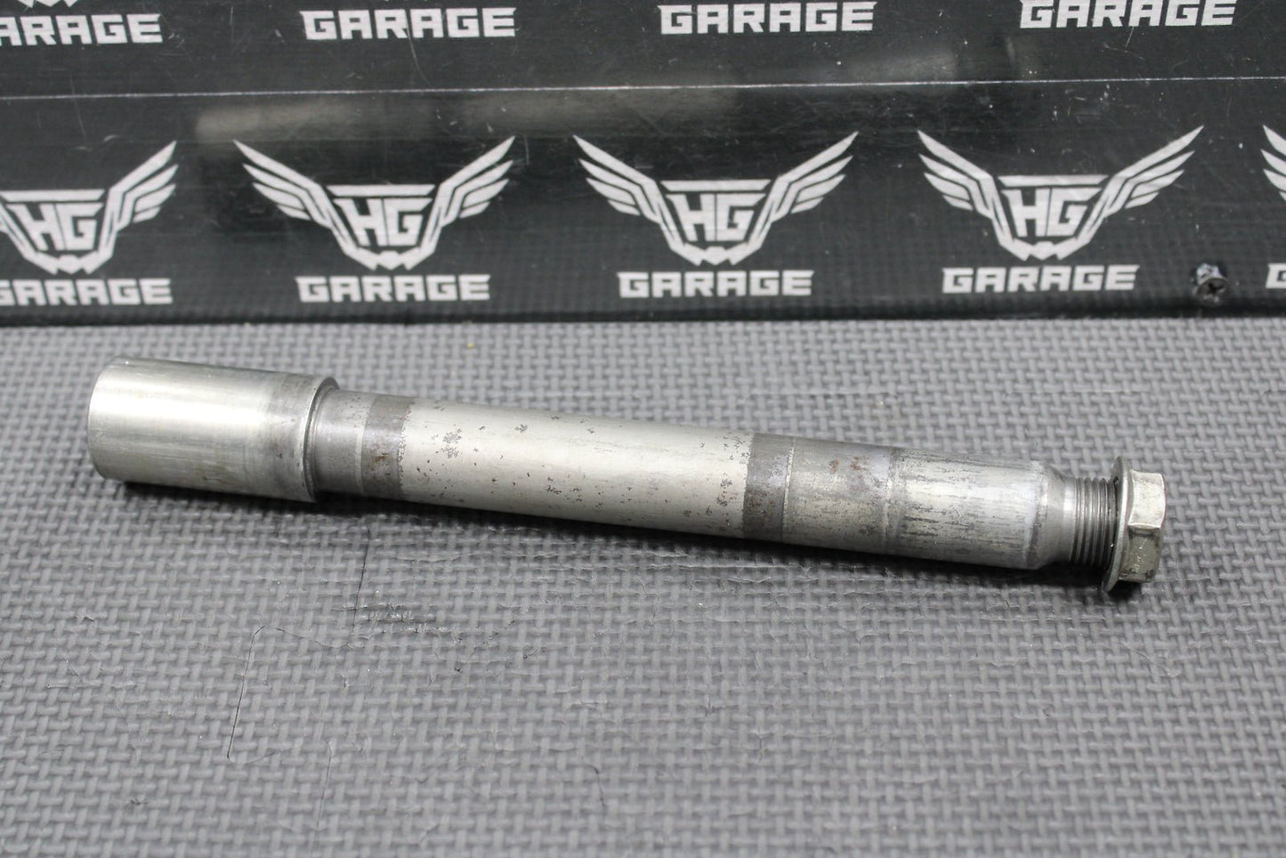 2019 YAMAHA YZ250FX OEM FRONT WHEEL RIM AXLE PIVOT BOLT 1SL - 25181 - 00 - 00 - hggarage