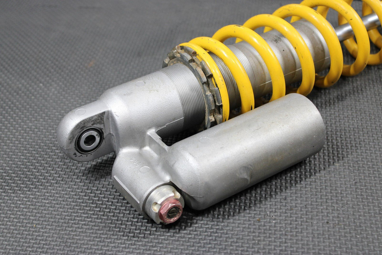 1998 HONDA CR125R OEM 98 - 99 REAR BACK SHOCK ABSORBER SUSPENSION 52400 - KZ4 - A71 - hggarage