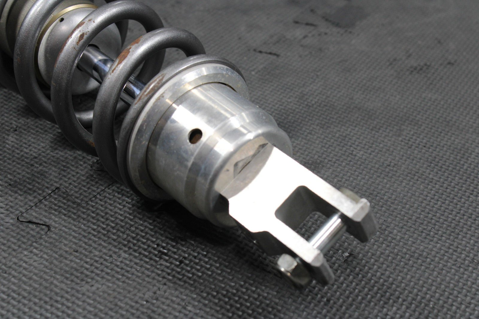 2019 HONDA CRF450RX OEM SHOWA REAR BACK SHOCK ABSORBER SUSPENSION 52400 - MKE - A81 - hggarage