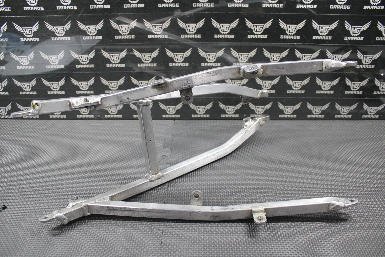 2000 2001 HONDA CR125R CR250R OEM REAR BACK SUB FRAME SUBFRAME 50200 - KZ3 - J30 - hggarage