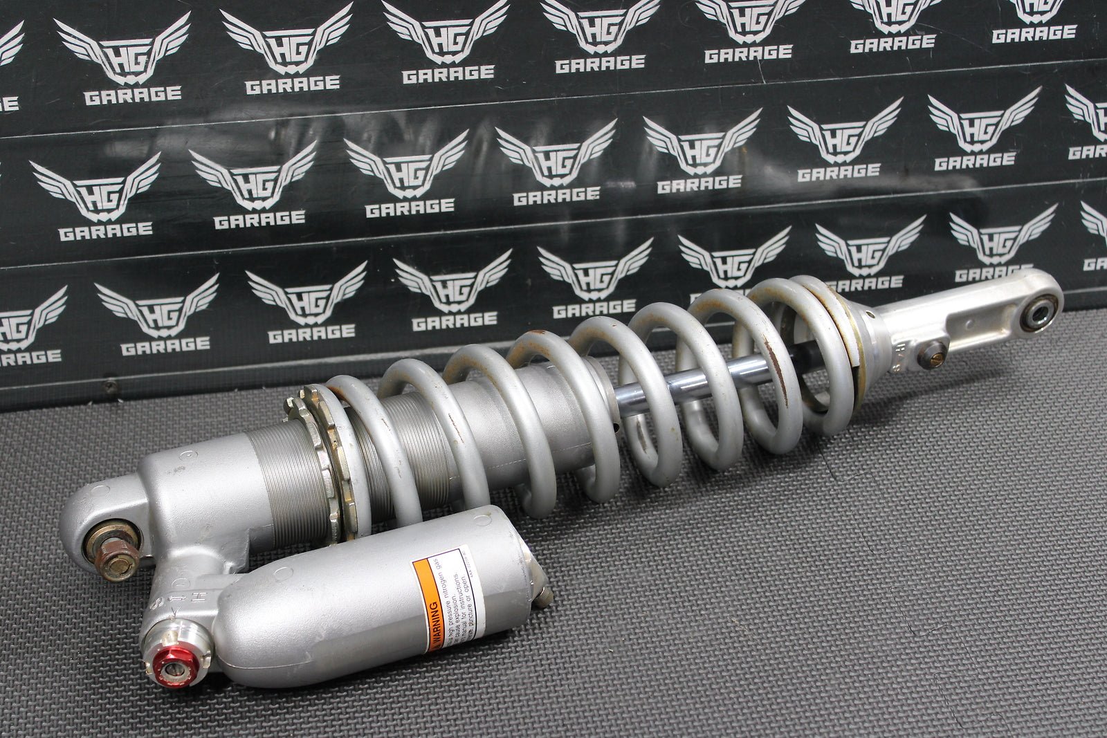 2002 YAMAHA YZ426F OEM REAR BACK SHOCK ABSORBER SUSPENSION 5SF - 22210 - 00 - 00 - hggarage