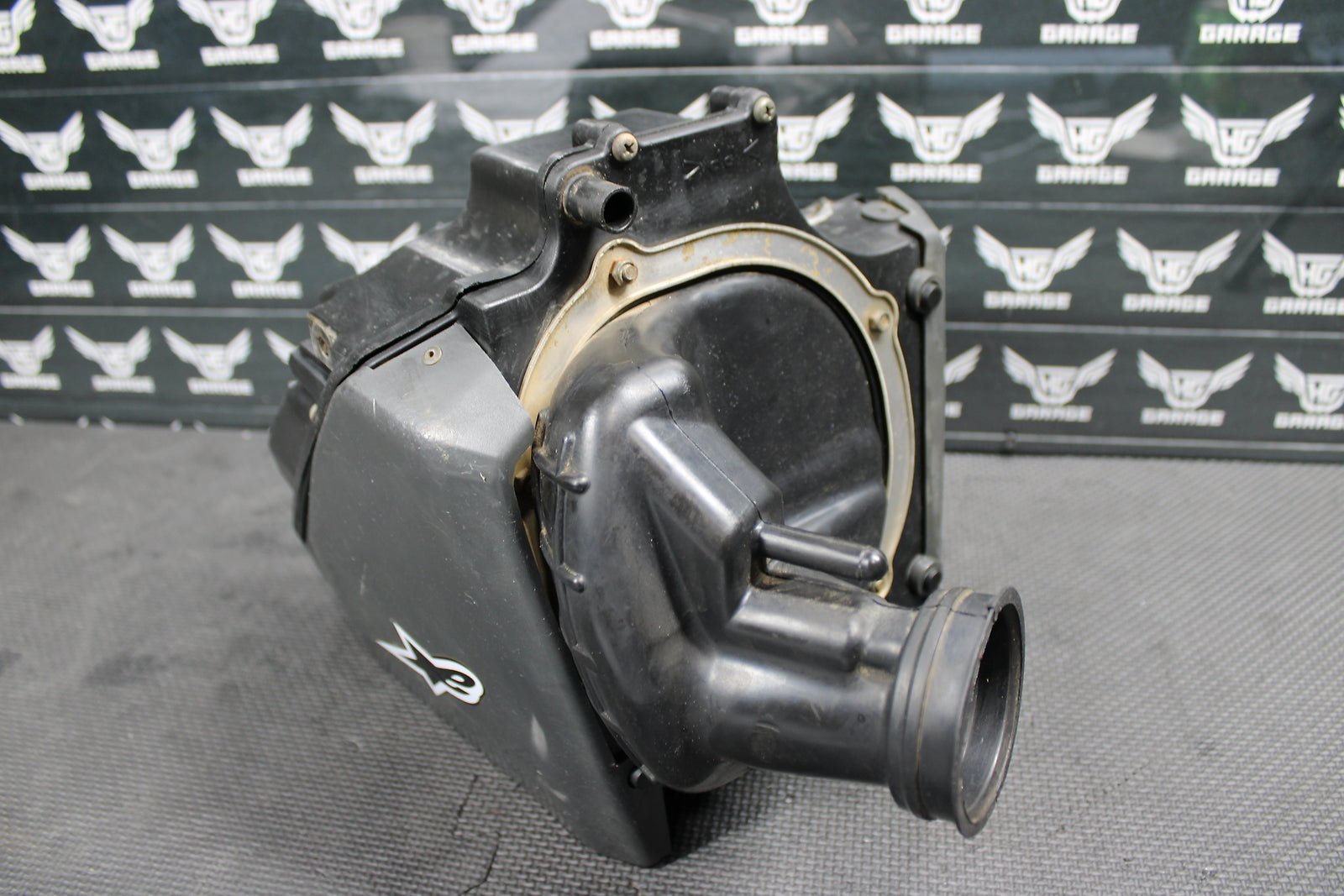 2002 Yamaha YZ426F OEM Airbox Intake Air Cleaner Case Filter Box Joint Intake - hggarage