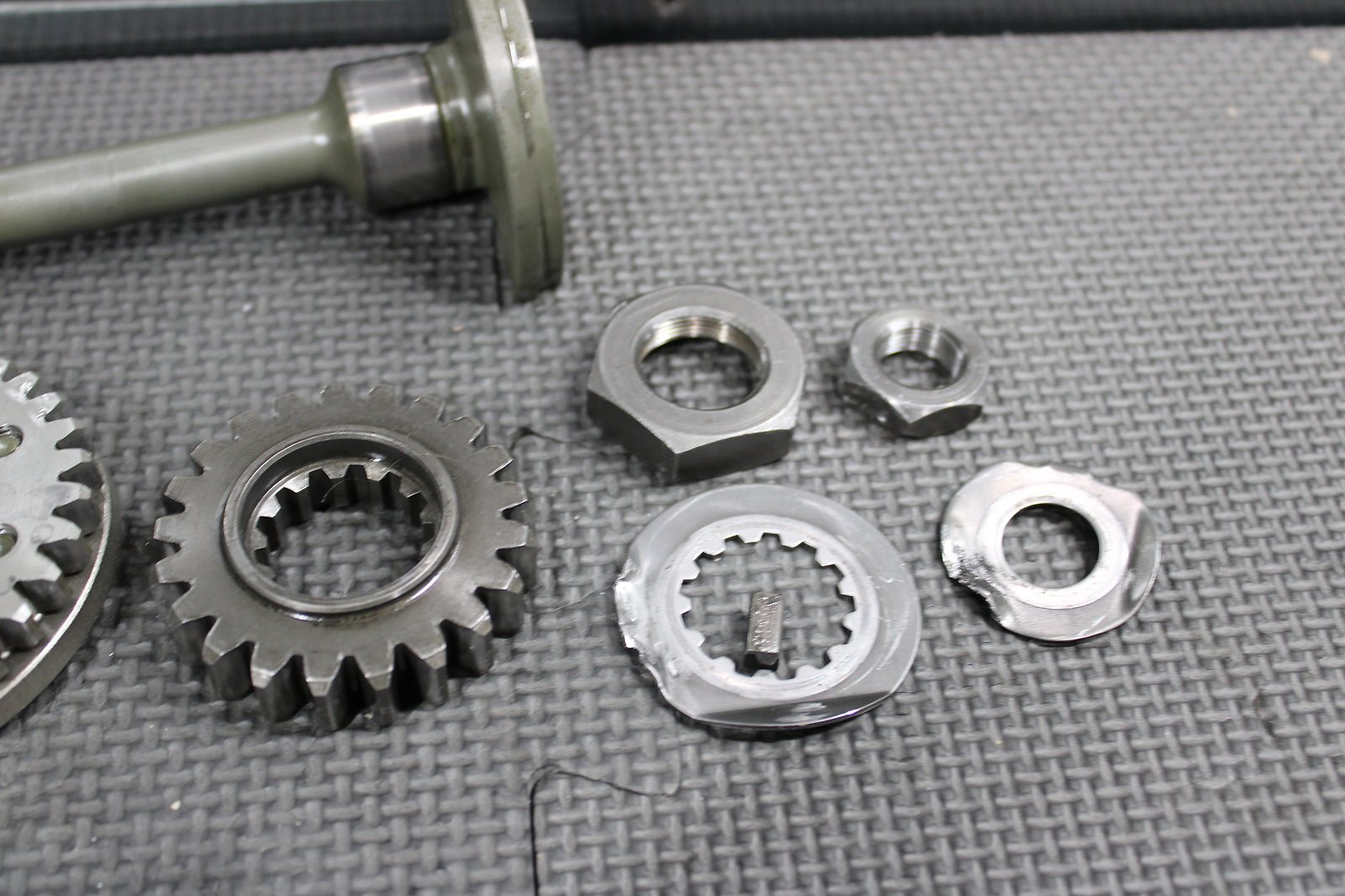 1998 YAMAHA YZ400F OEM ENGINE MOTOR CRANKSHAFT BALANCER ASSEMBLY - hggarage
