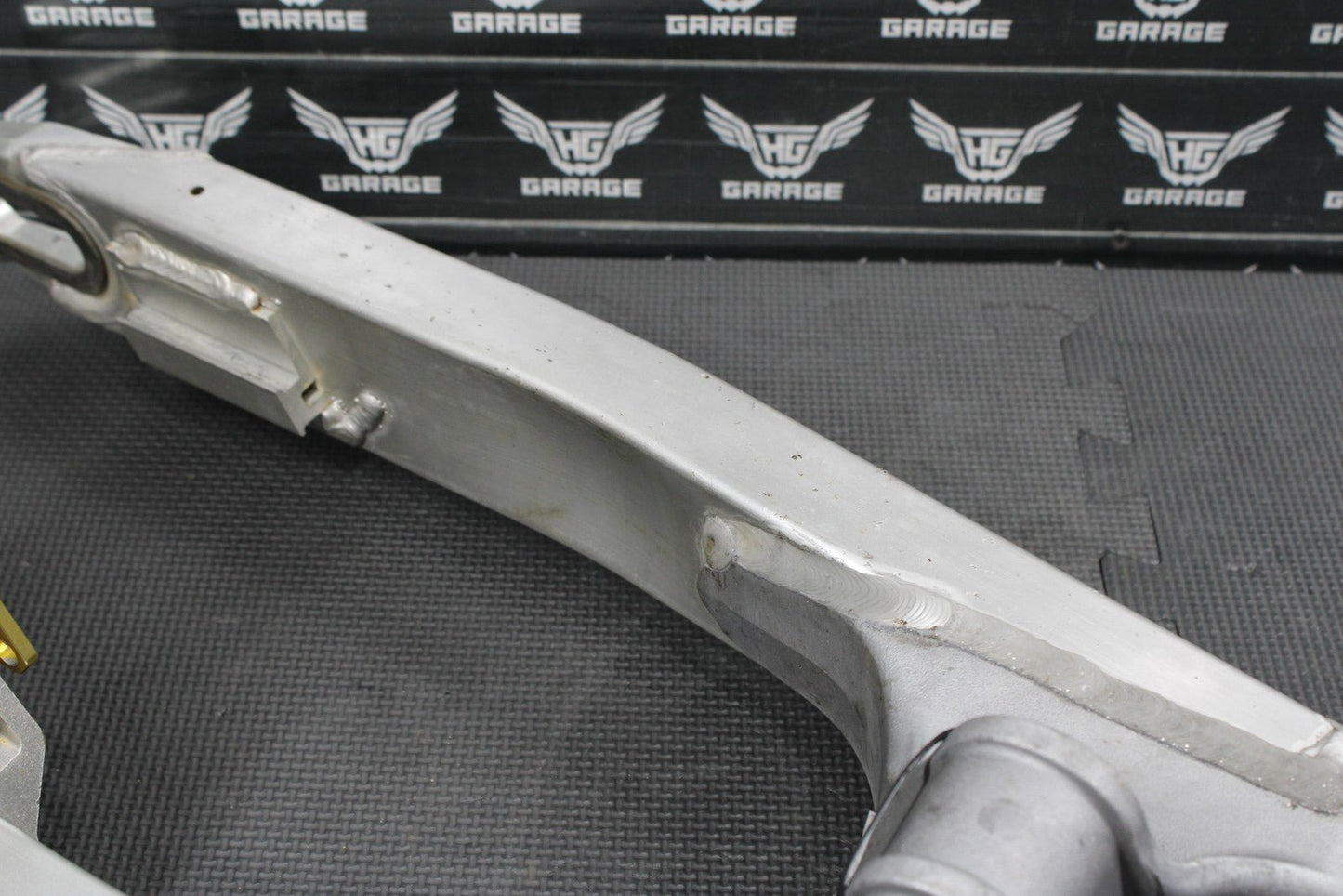 2000 SUZUKI RM125 RM250 OEM SWINGARM SWING ARM SUSPENSION 61000 - 36E00 - hggarage